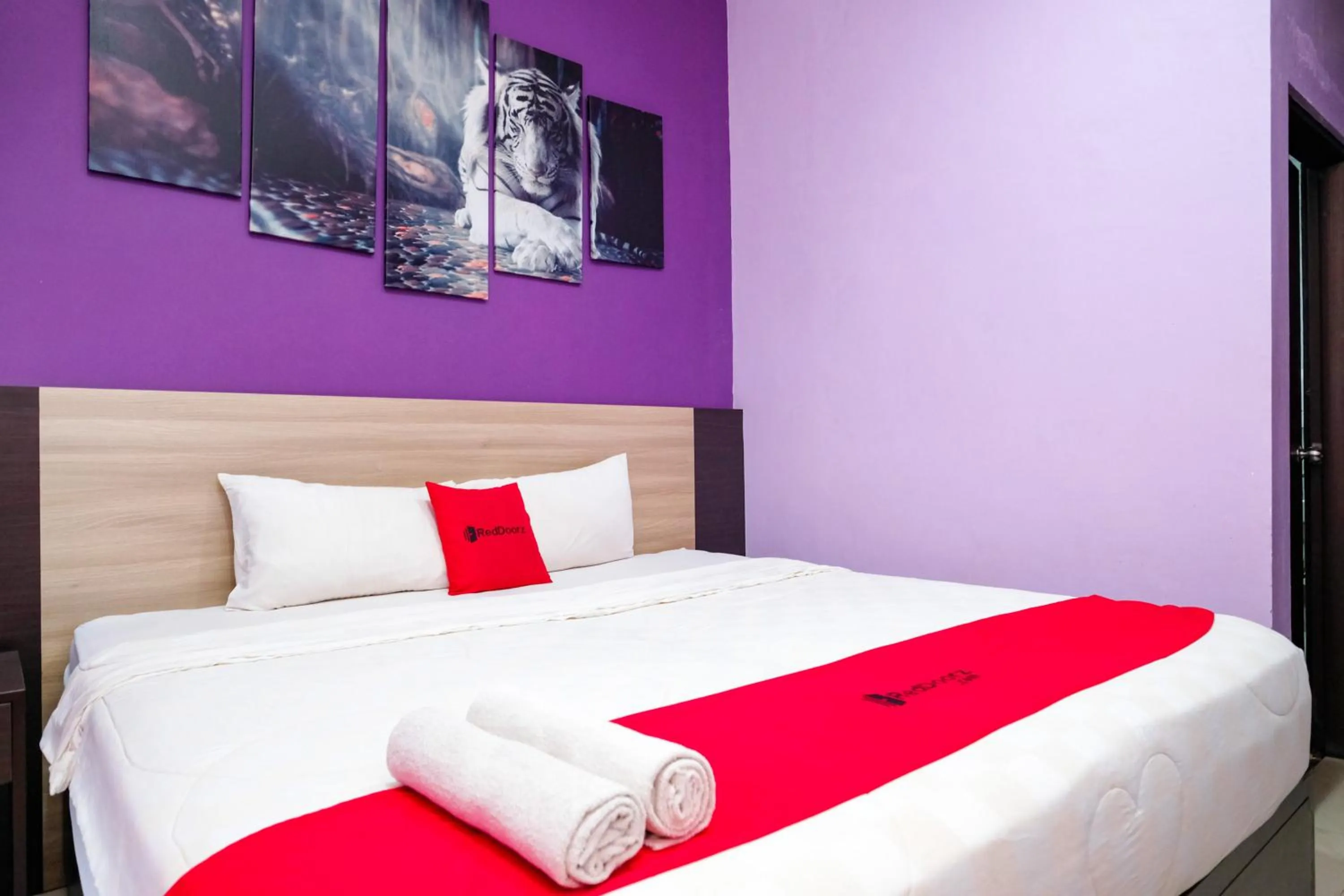 Standard Double Room in RedDoorz @ myRoom UMY