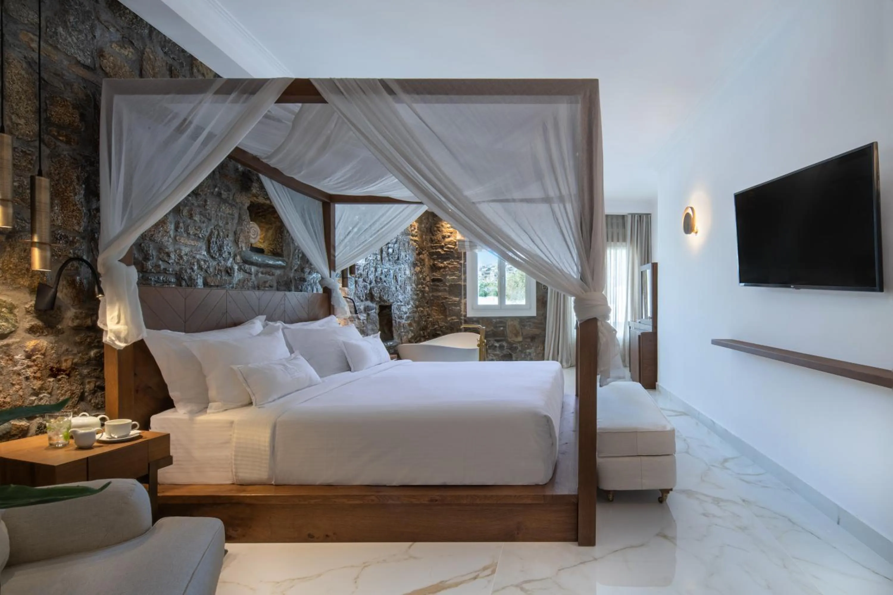 Dreamy Honeymoon Suite with Sea View Outdoor Jacuzzi in Nissaki Boutique Hotel
