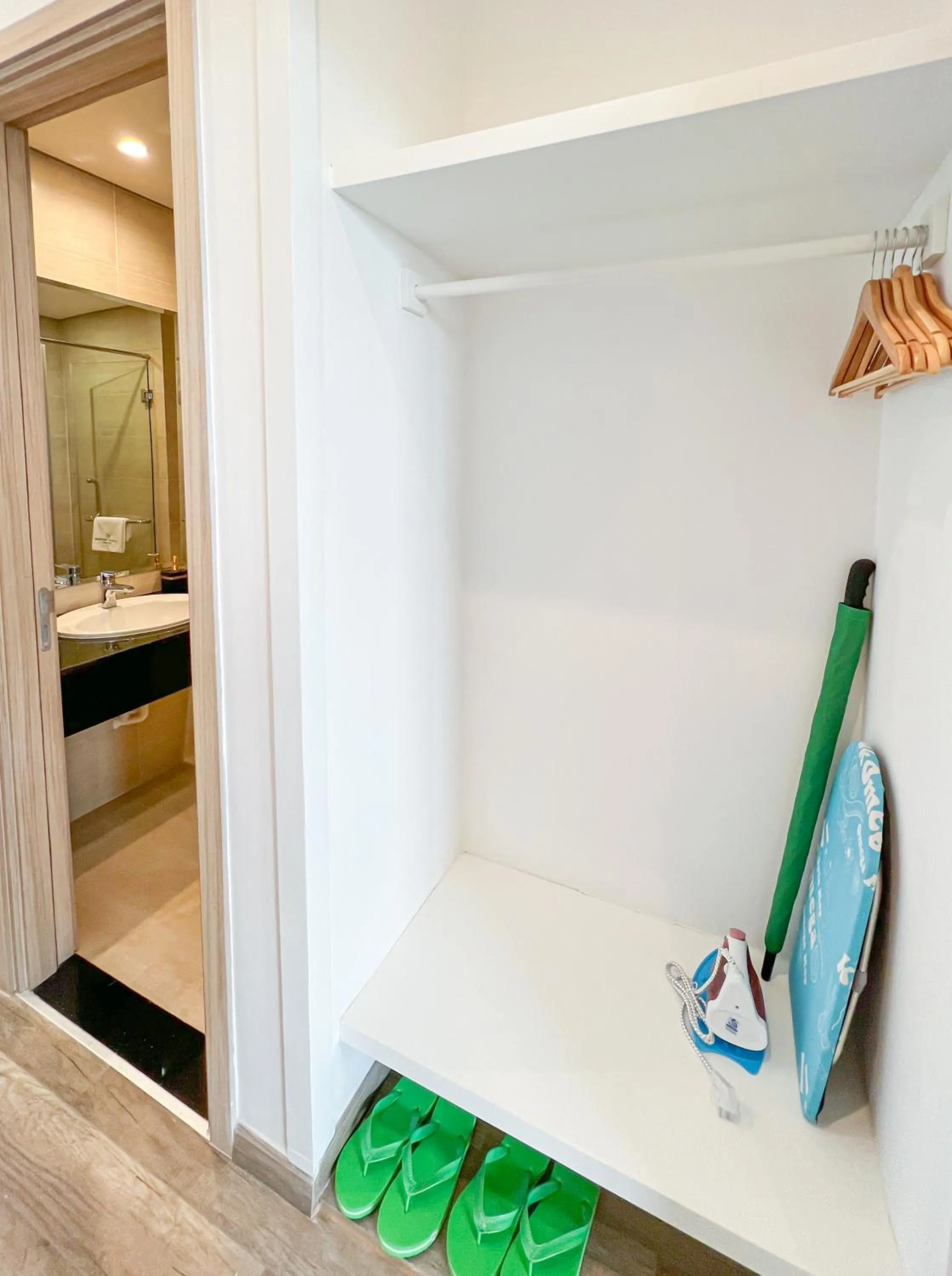 King Room with Balcony in MARINA SEASIDE BOUTIQUE HOTEL PHU QUOC - Early Checkin