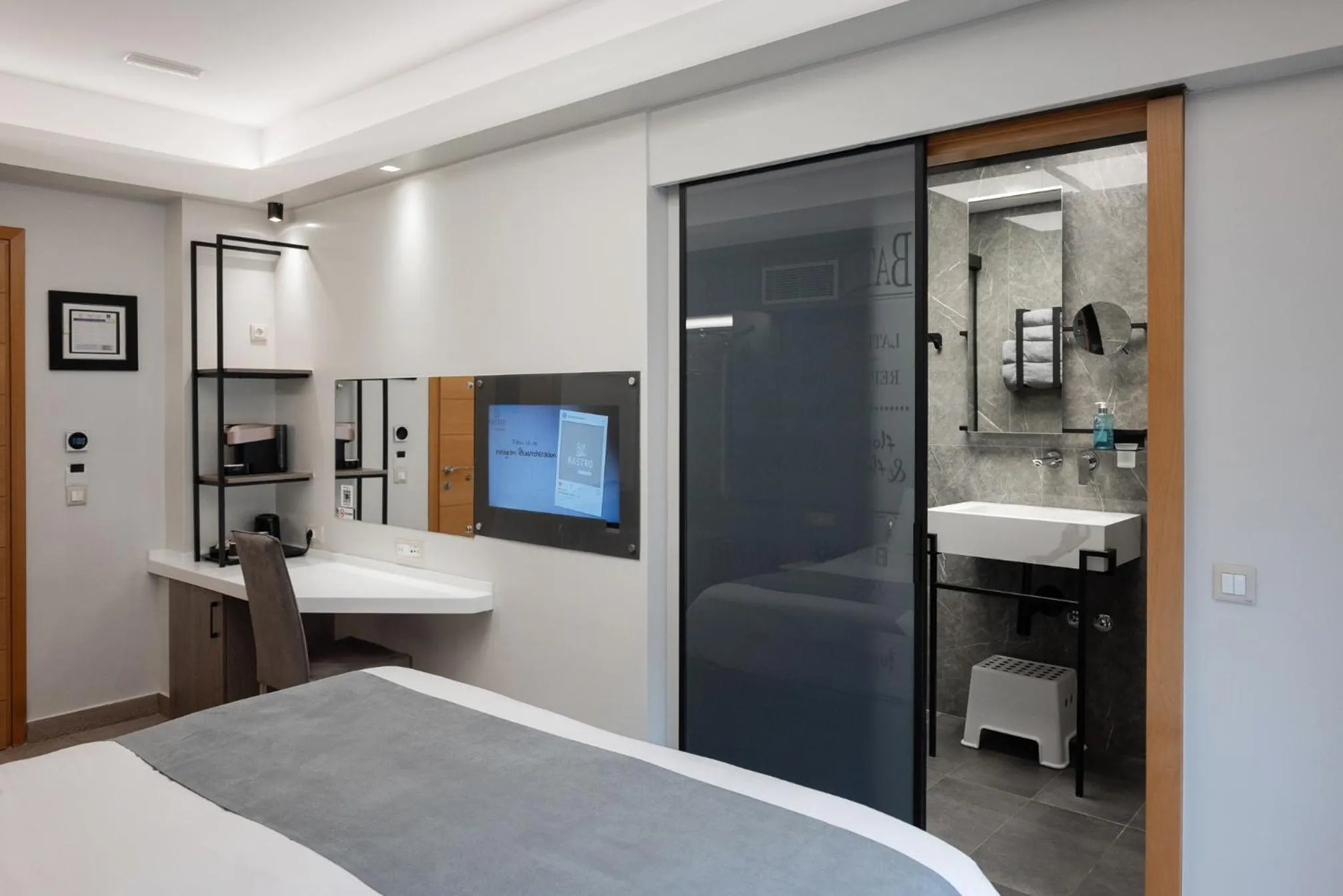 Double or Twin Room in Kastro Hotel