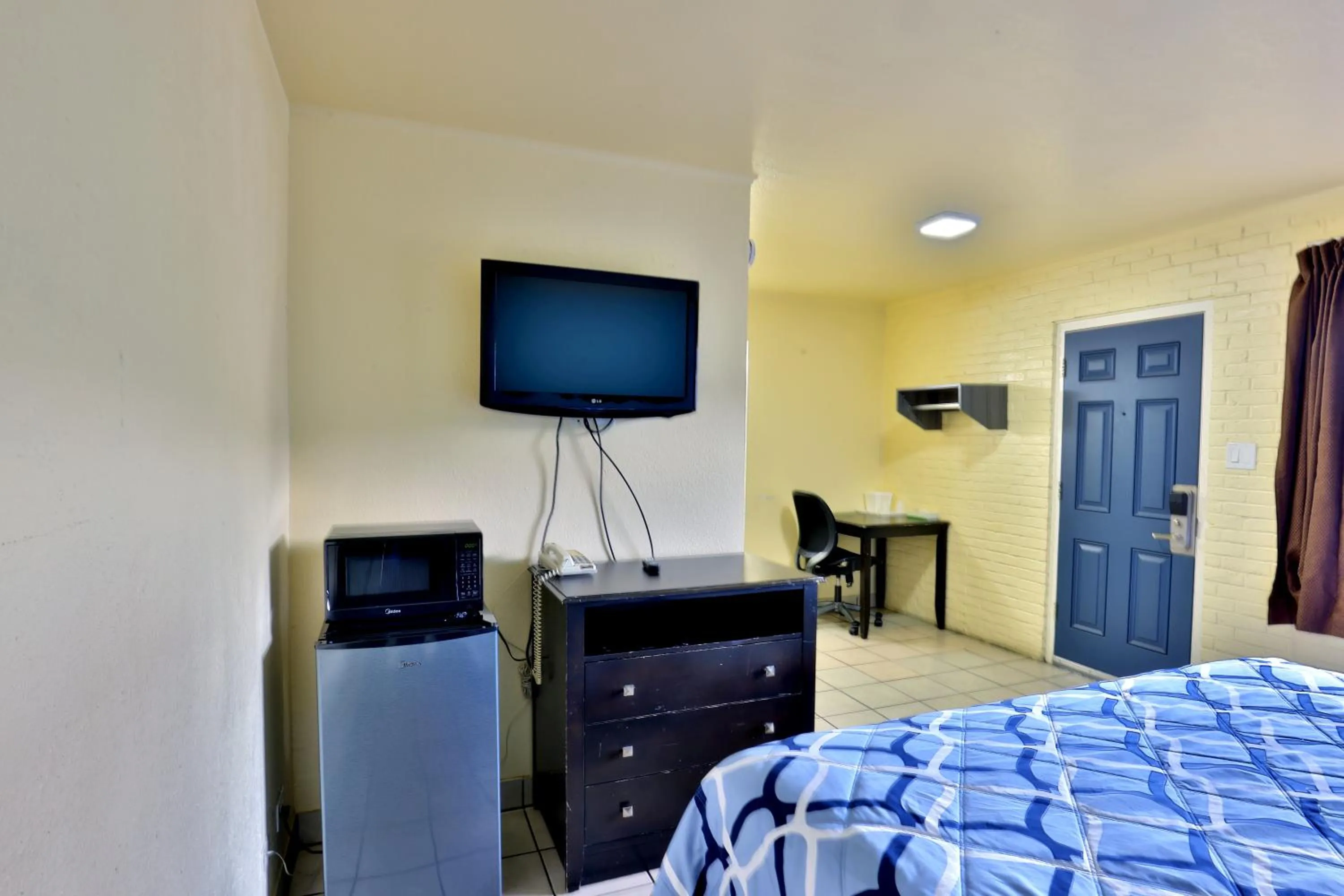 Deluxe King Room in Americas Best Value Inn San Antonio Airport South