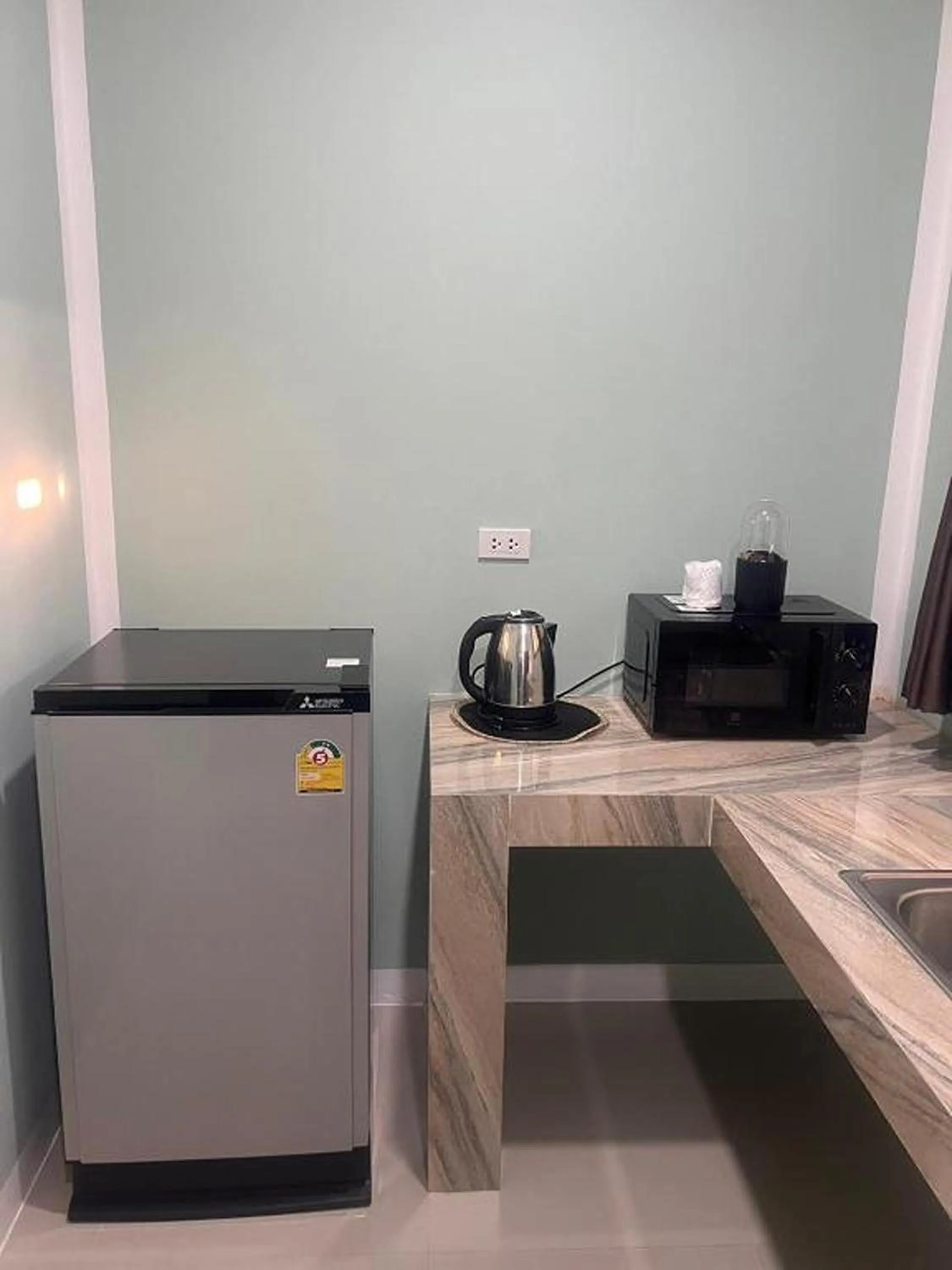 Standard King Room in J & Ariya Hotel Near Samui Airport and Koh Phangan Pier