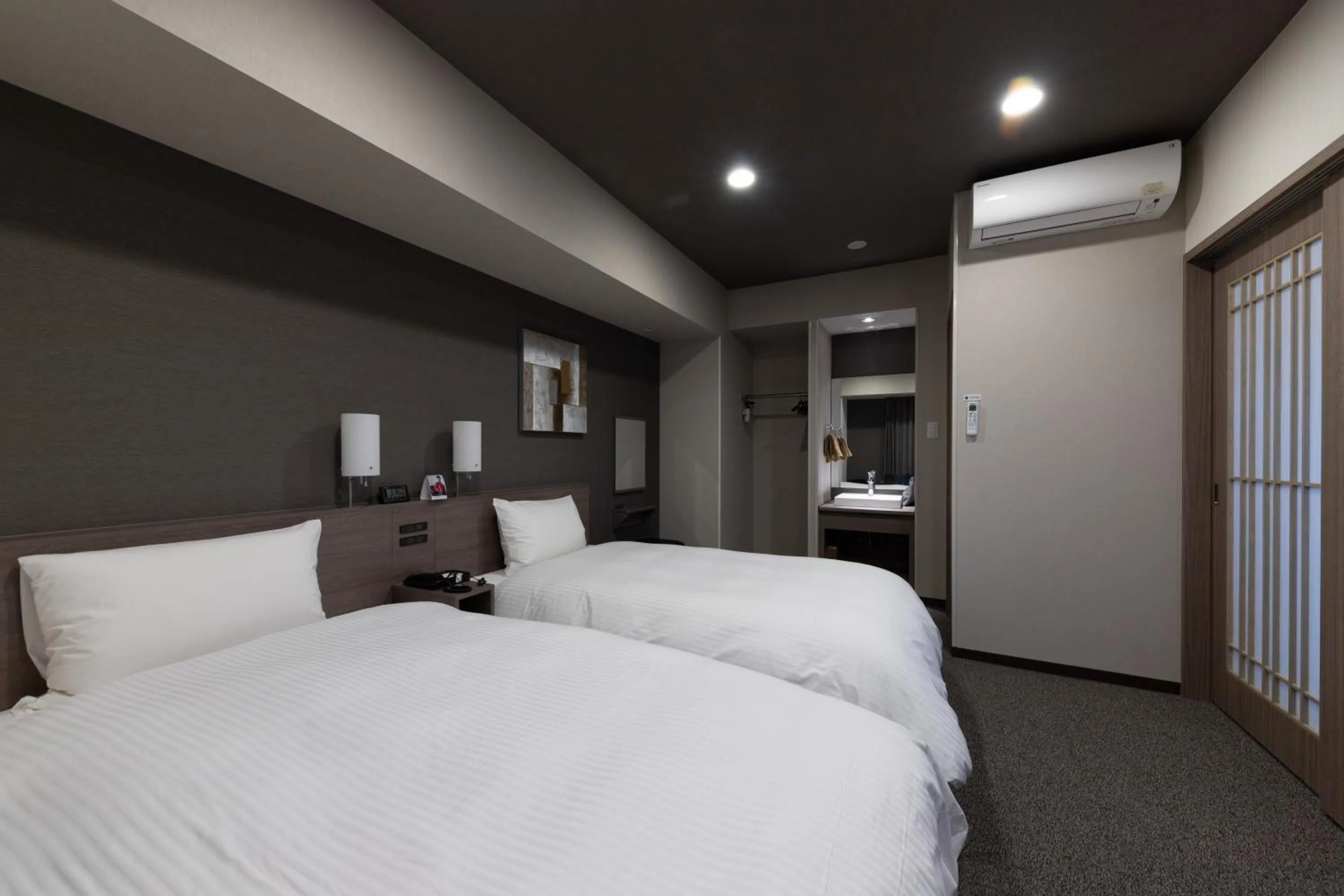 Comfort Deluxe Twin Room - single occupancy - Non-Smoking in Hotel Route Inn Kyoto Maizuru -Nishi Maizuru Ekimae-