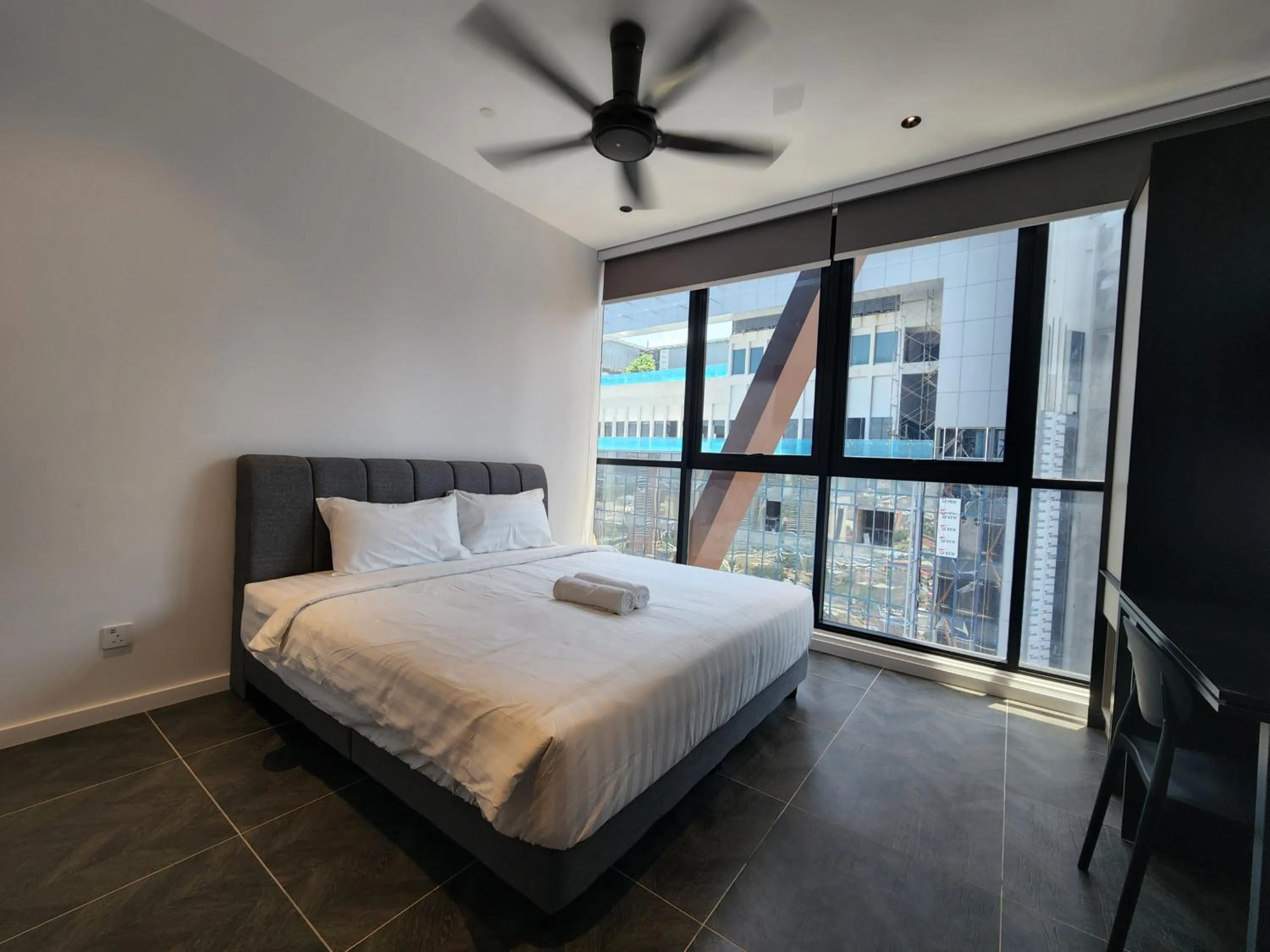 Queen Studio in Infini Suites@ Scarletz Suites KLCC