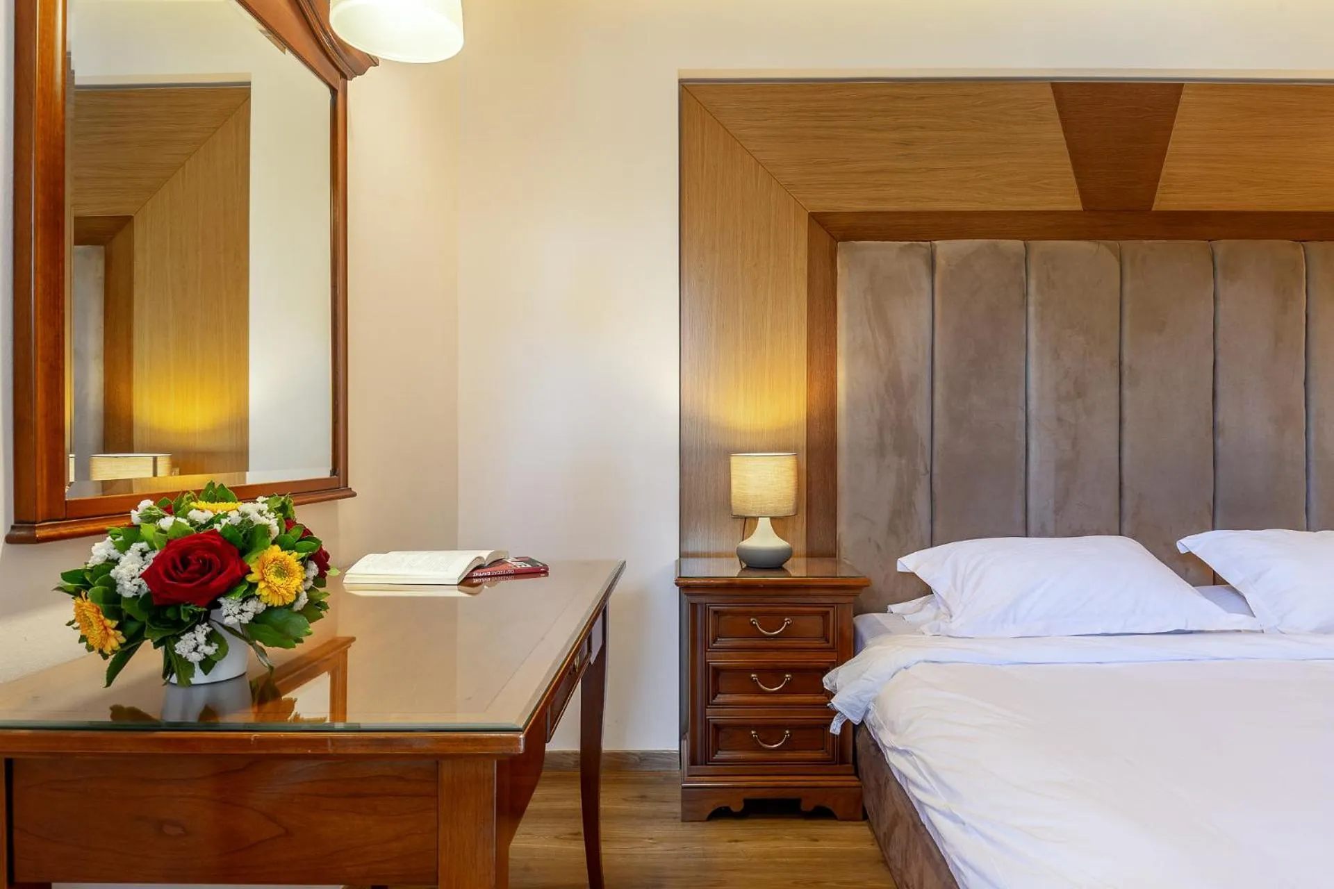 Superior Apartment - single occupancy - 131 ft² with Pool View in Oasis Hotel Apartments