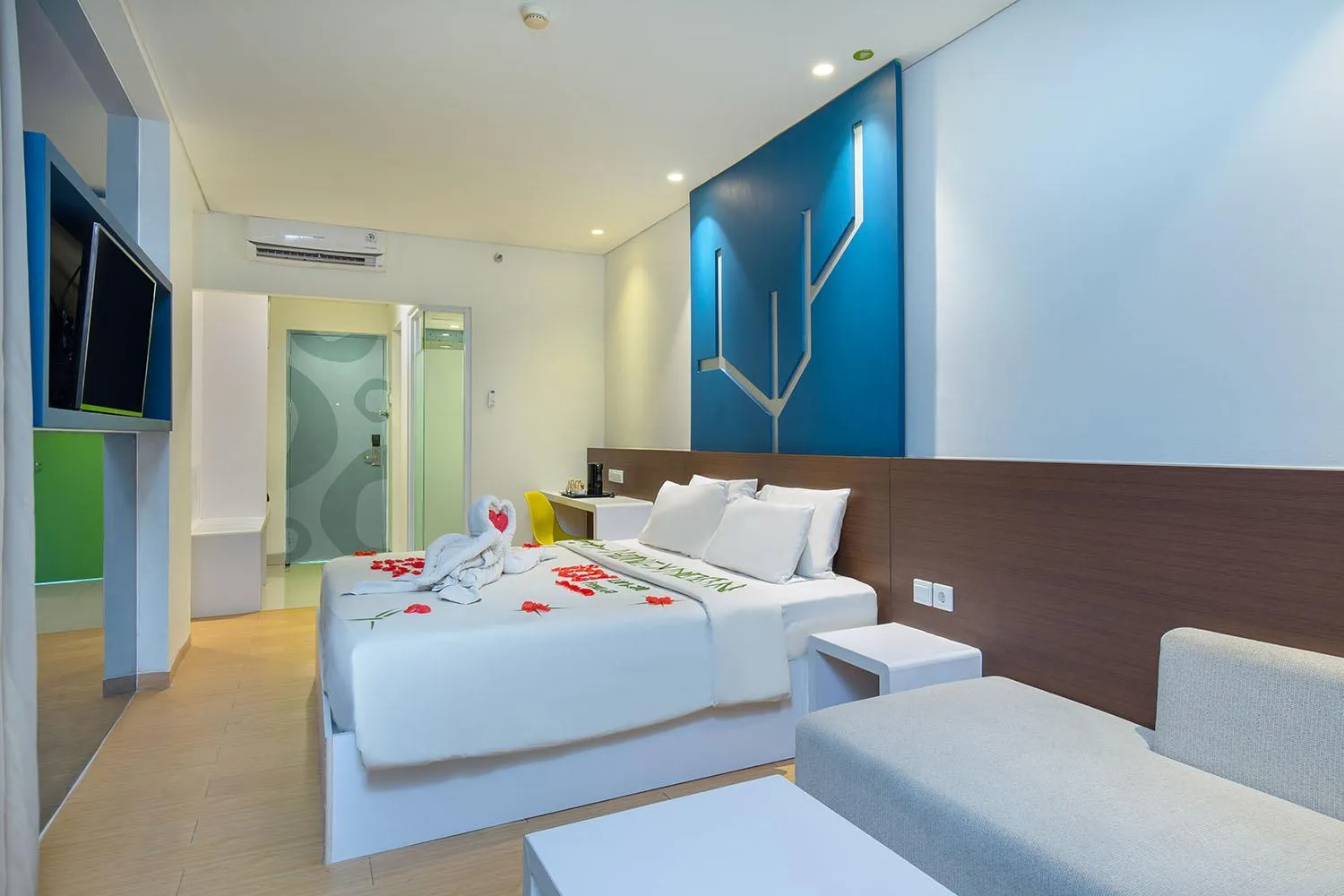 Suite in 1O1 URBAN Jakarta Pemuda