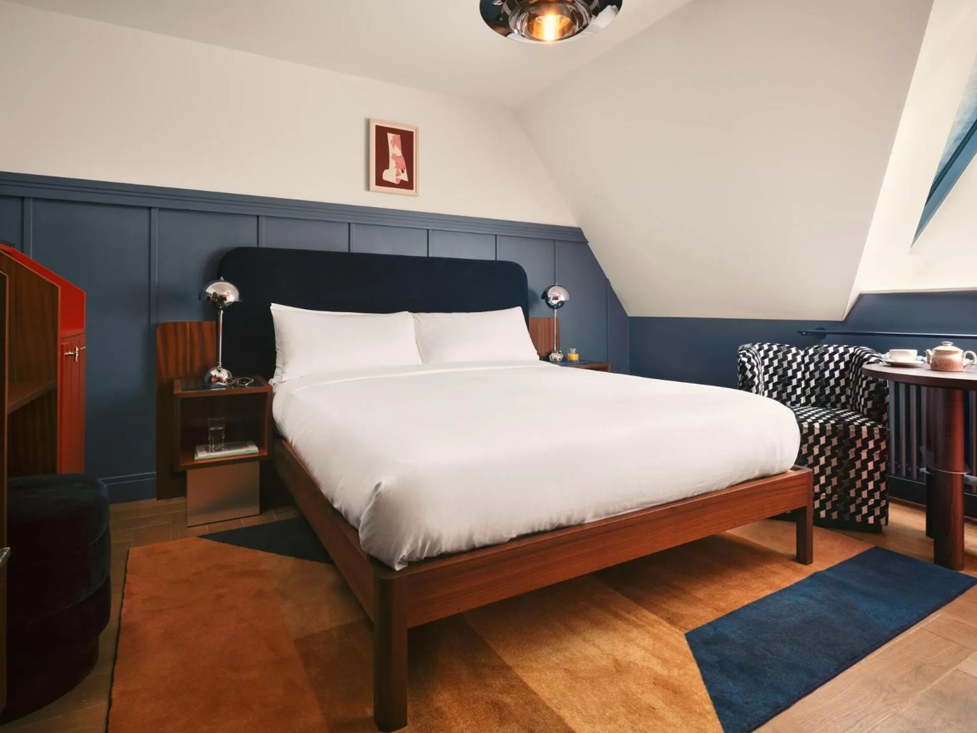 Cozy in The Hoxton Lloyd Amsterdam City Centre East