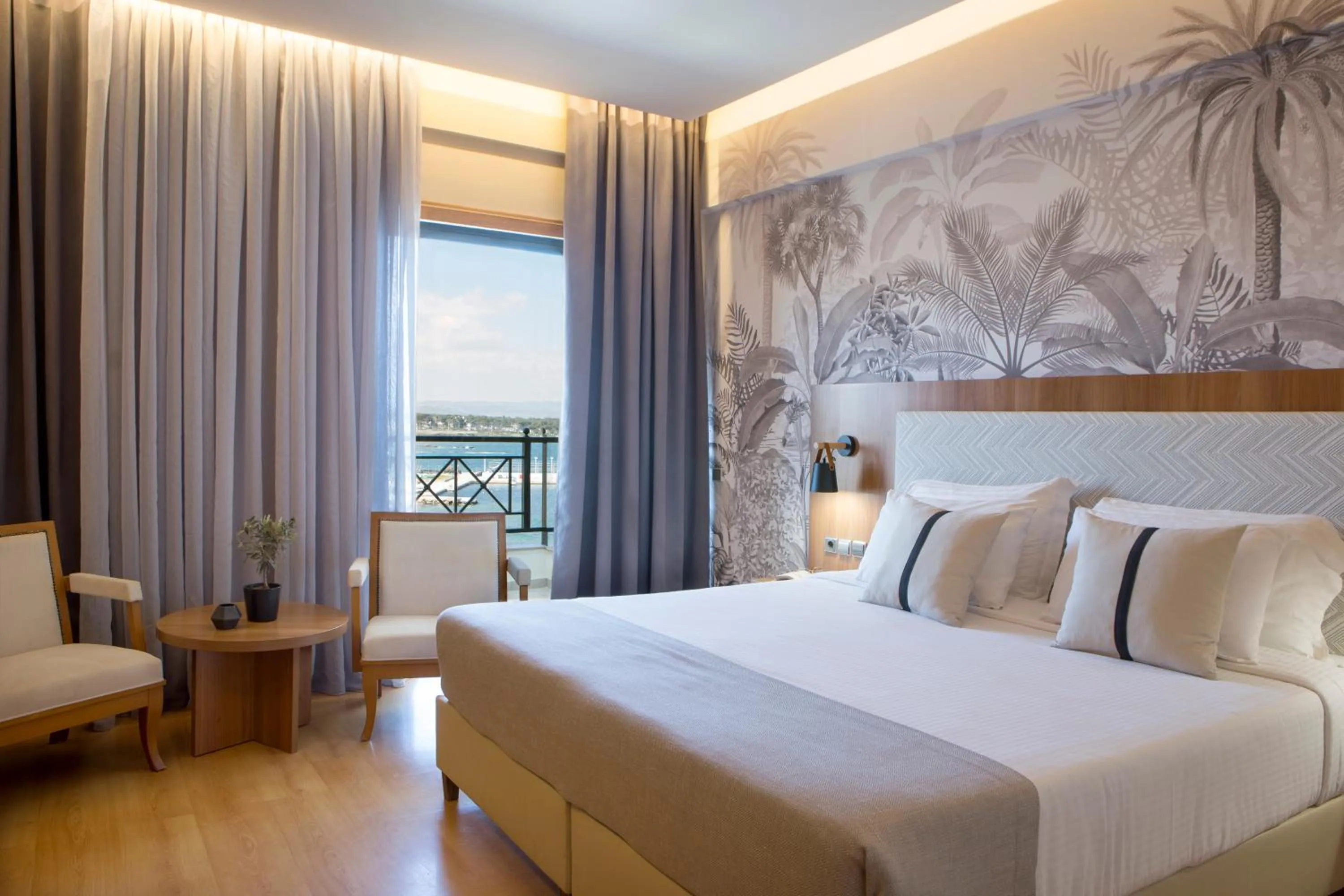 Superior Room with Sea View in Zeus Essence Ramada by Wyndham Athens