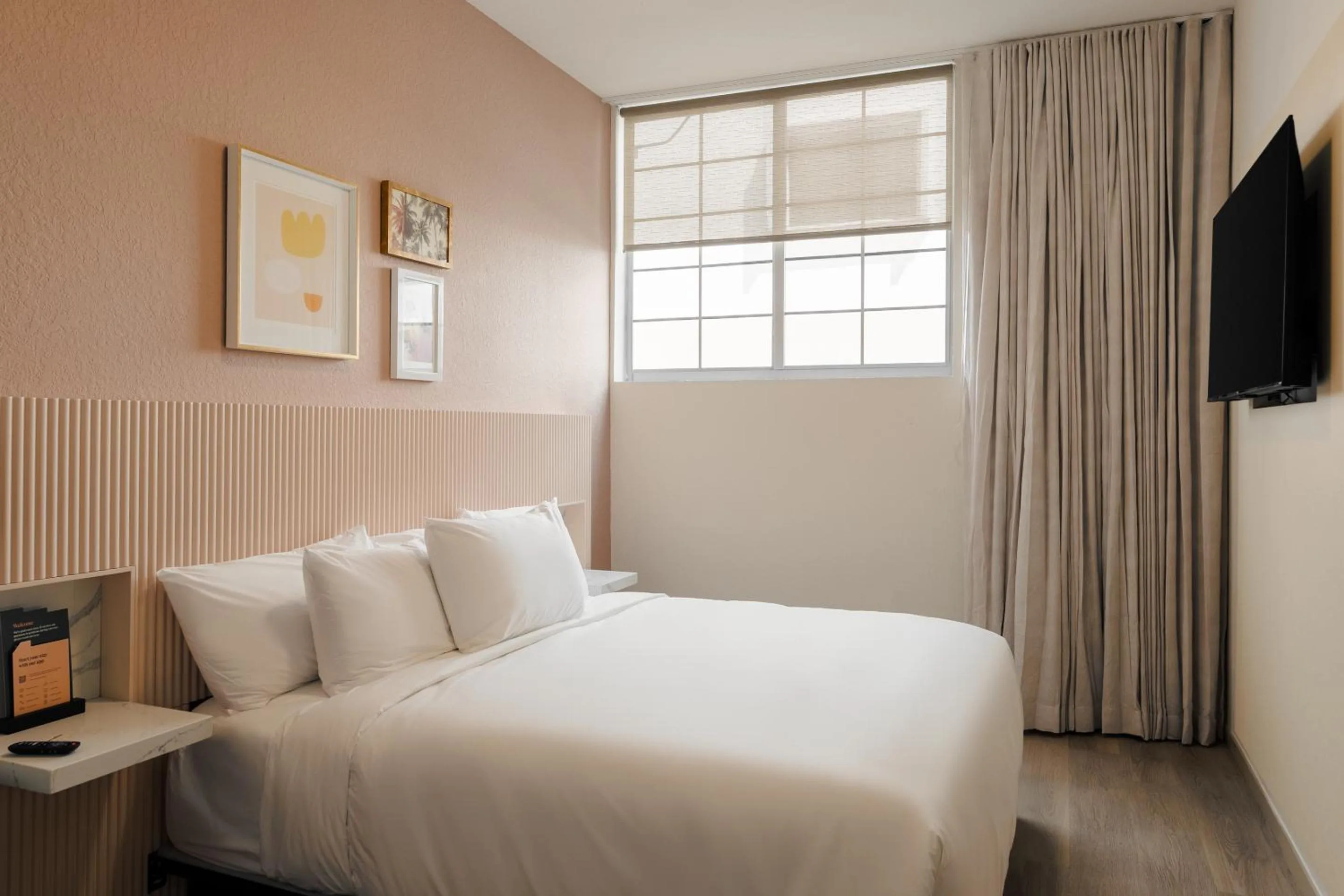 King Room - Disability Access in FOUND Hotel Miami Beach