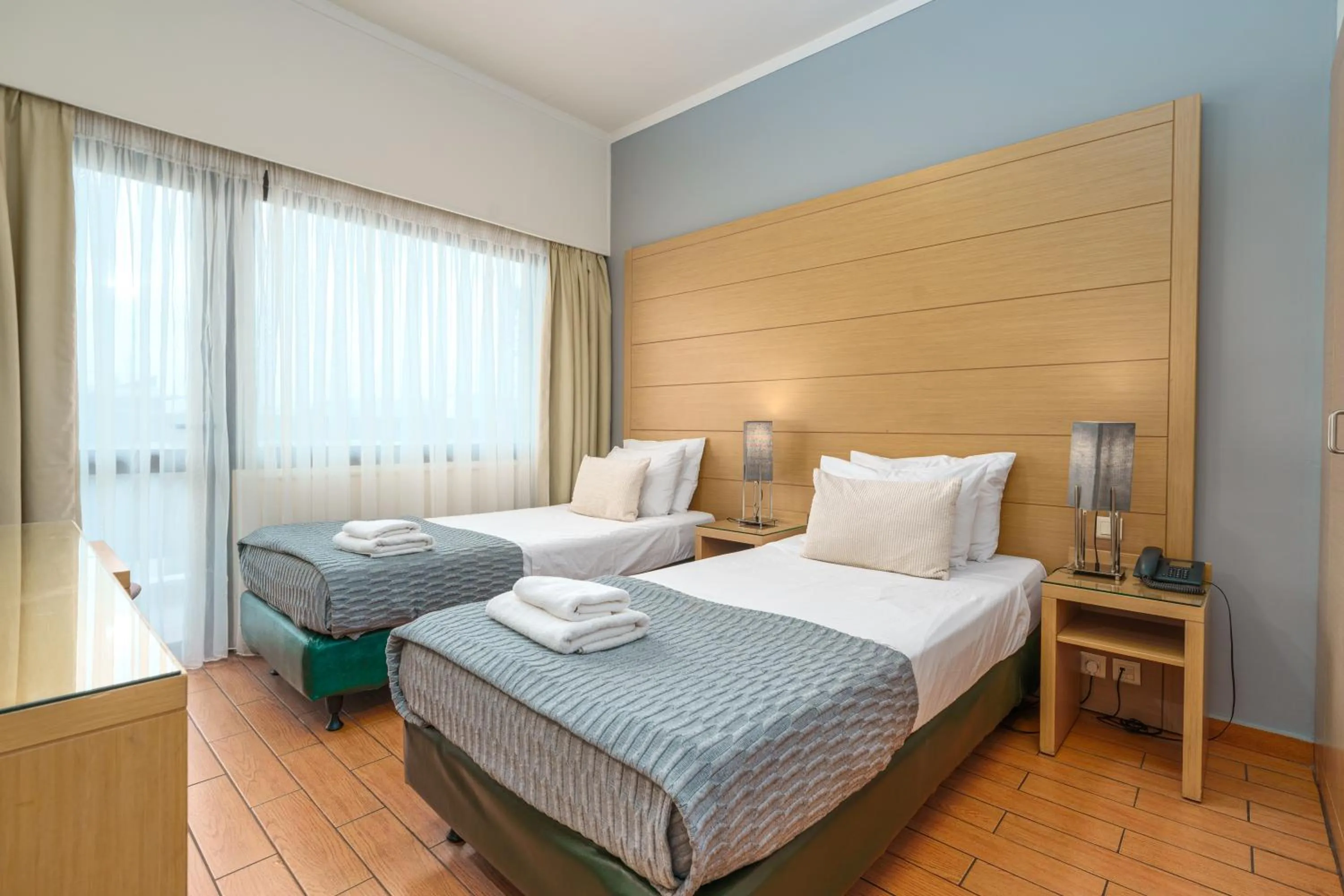 Twin Room in Parnon Hotel