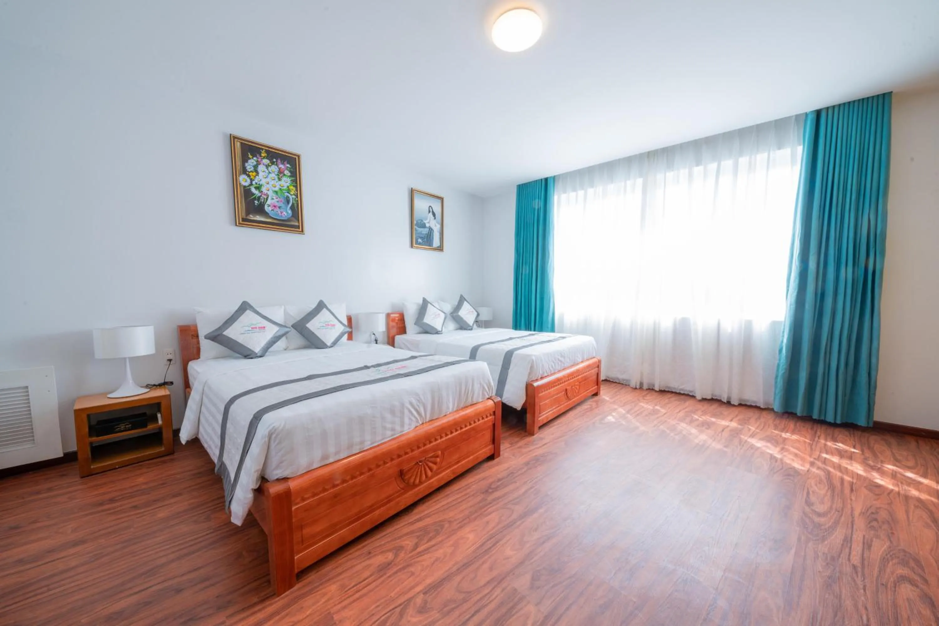 Deluxe Twin Room in Yen Nam Hotel Nguyen Thai Son