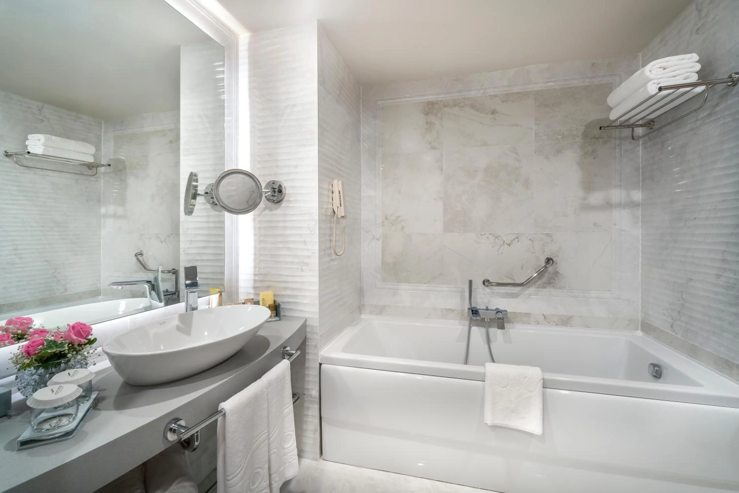 Family Lagoon Suite in Concorde Luxury Resort & Casino