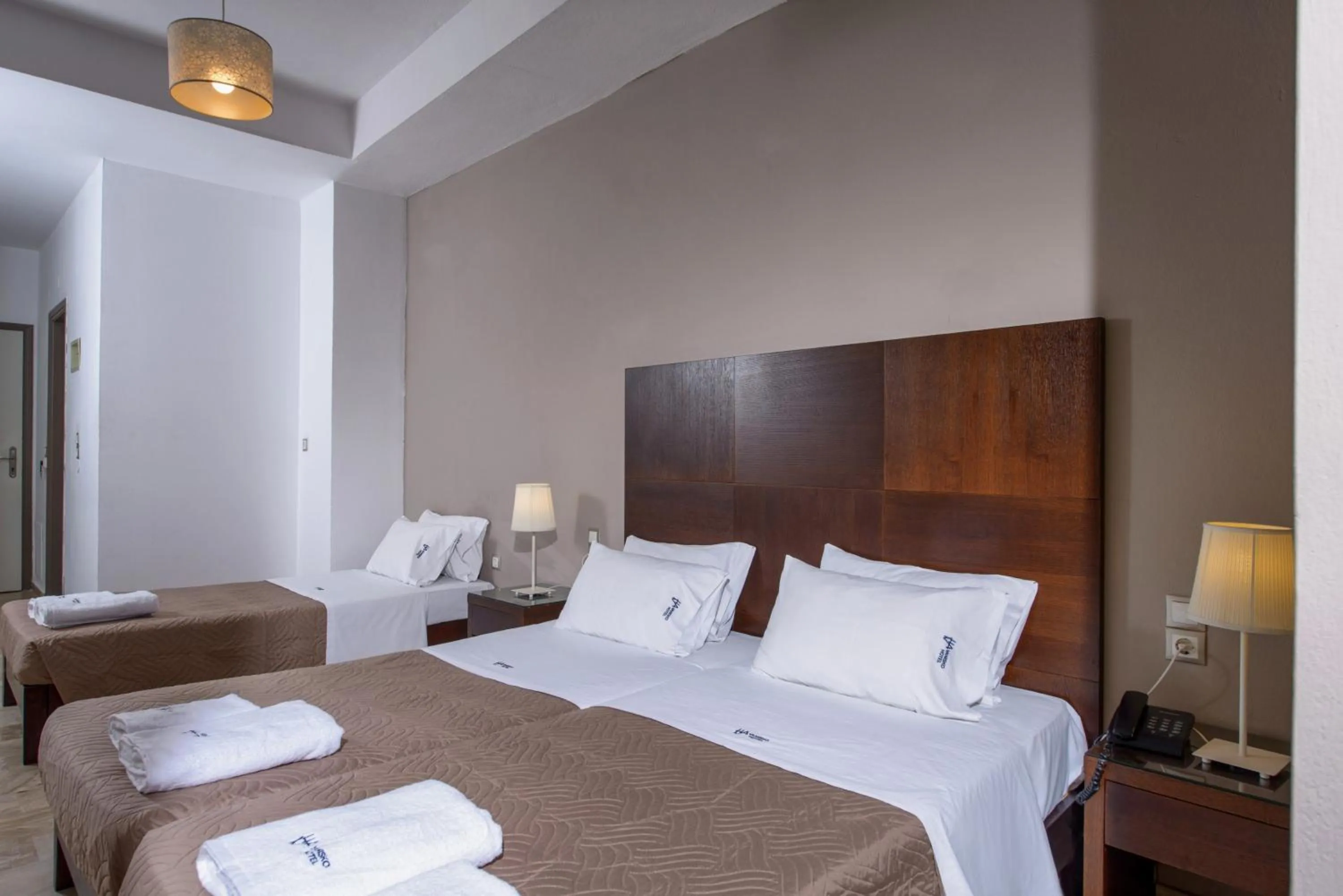 Triple Room in Vanisko Hotel