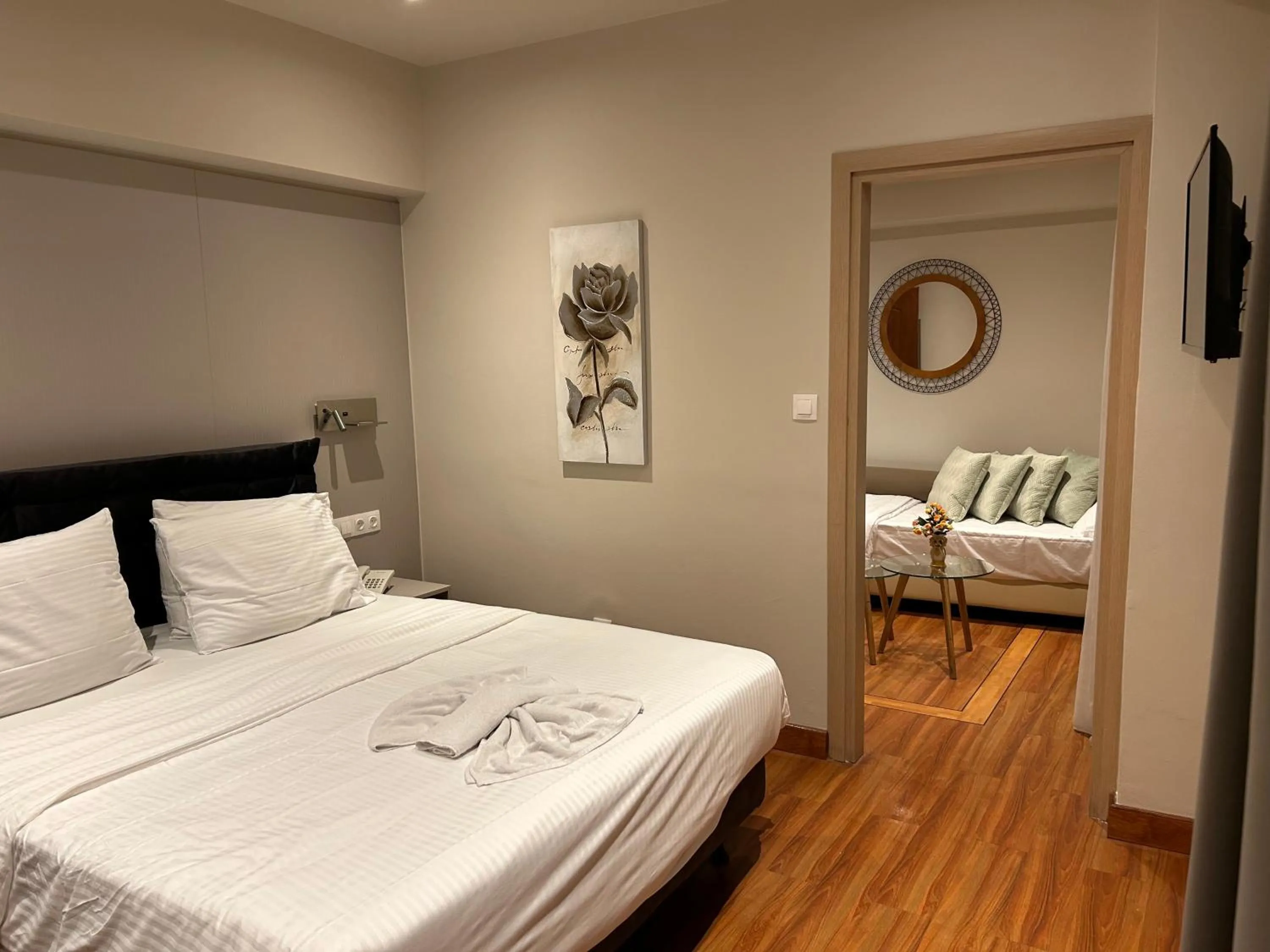 Suite in Anemoni Piraeus Hotel