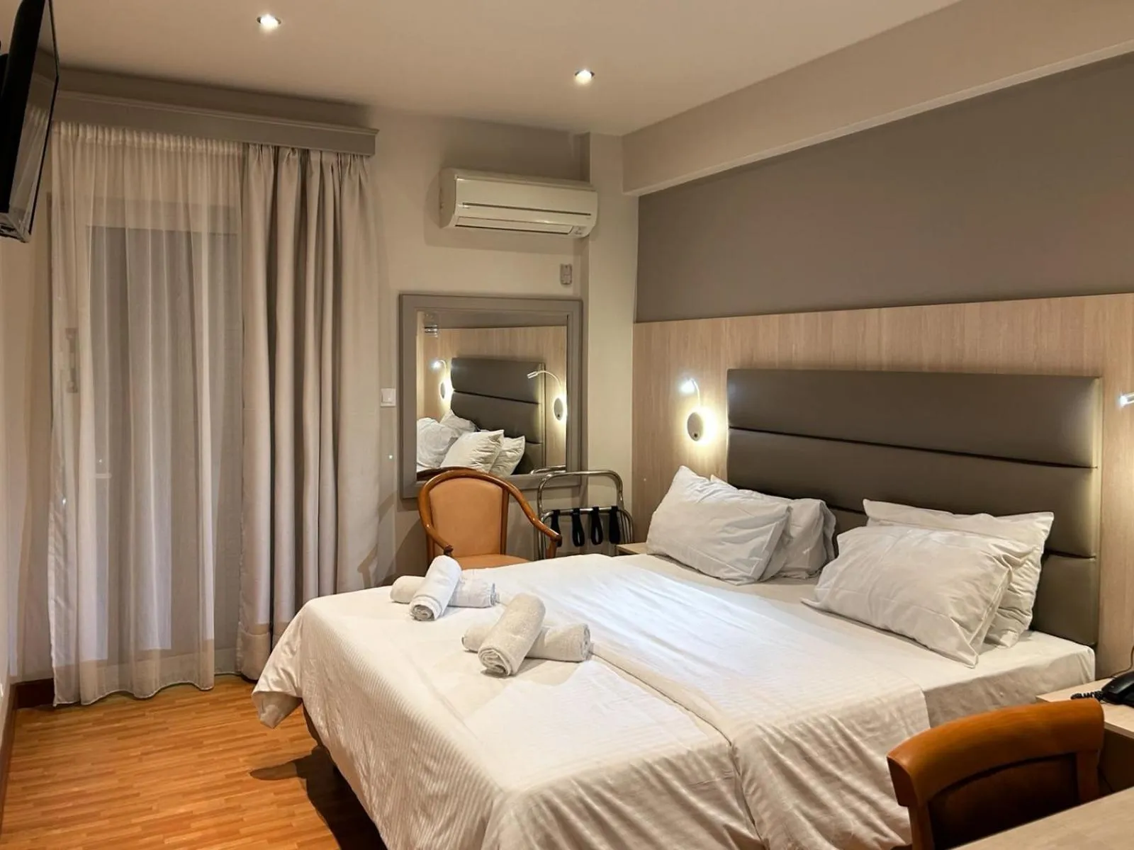 Double or Twin Room in Anemoni Piraeus Hotel
