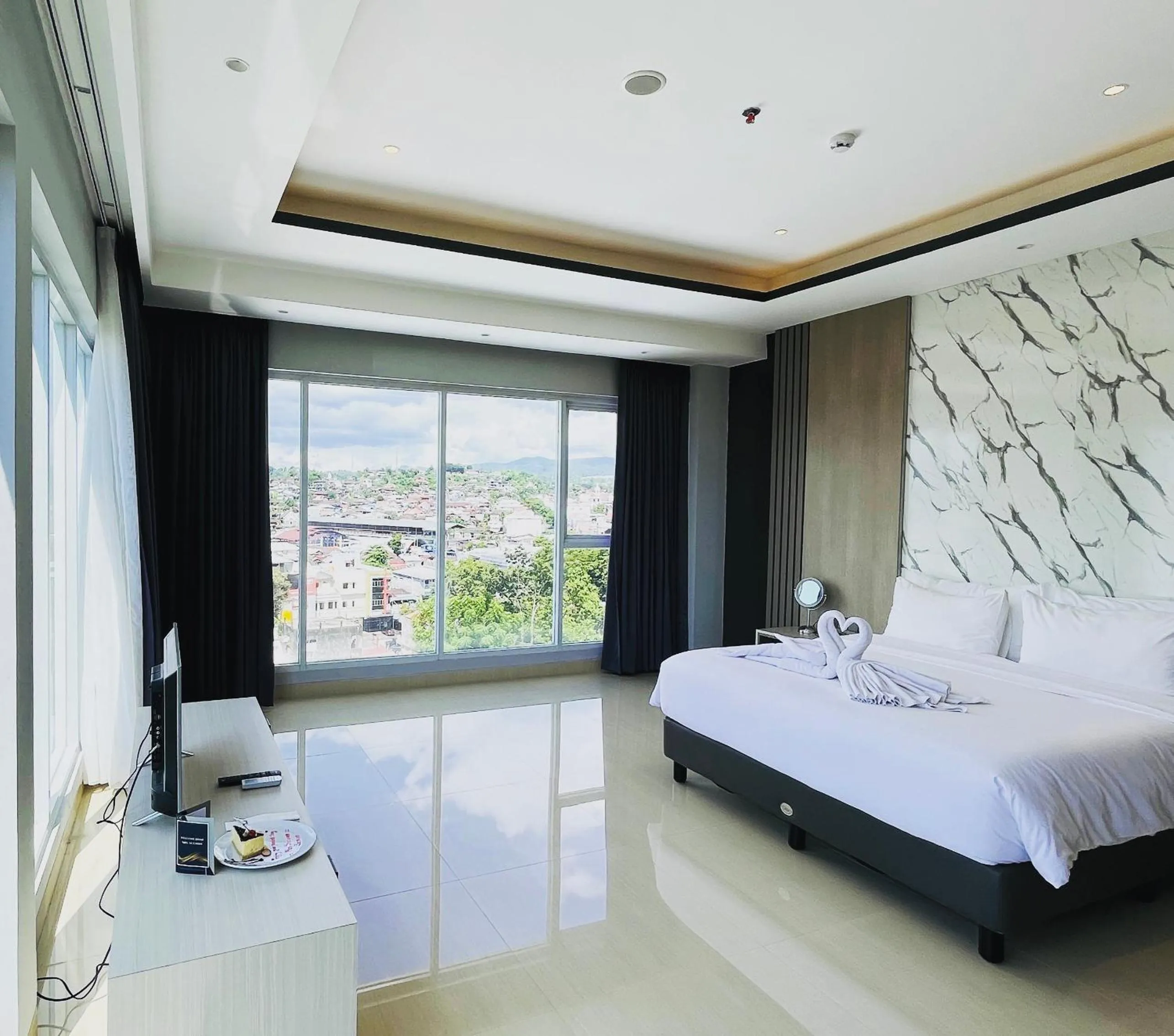 Royal Family Penthouse in Rogers Hotel Manado