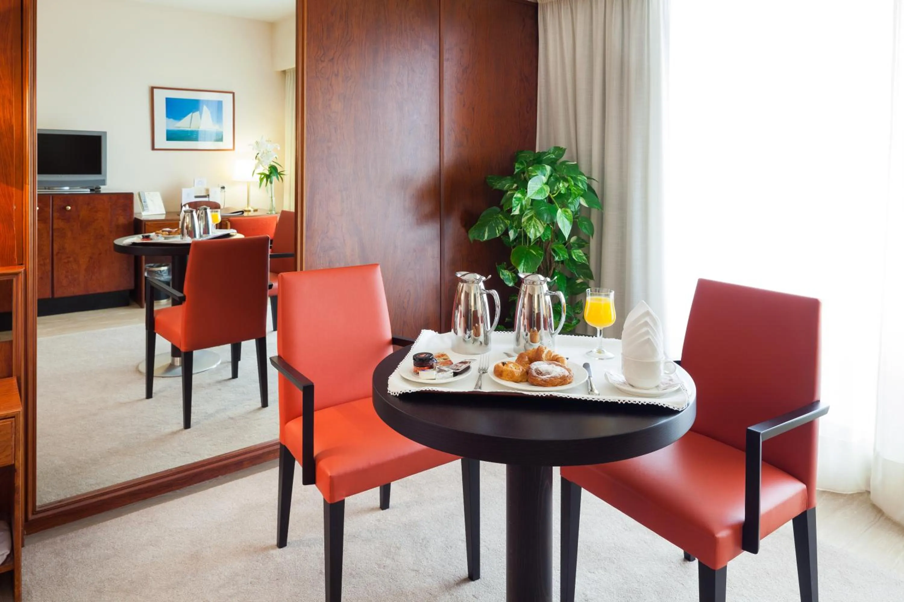 Double or Twin Room in Hotel Royal Plaza