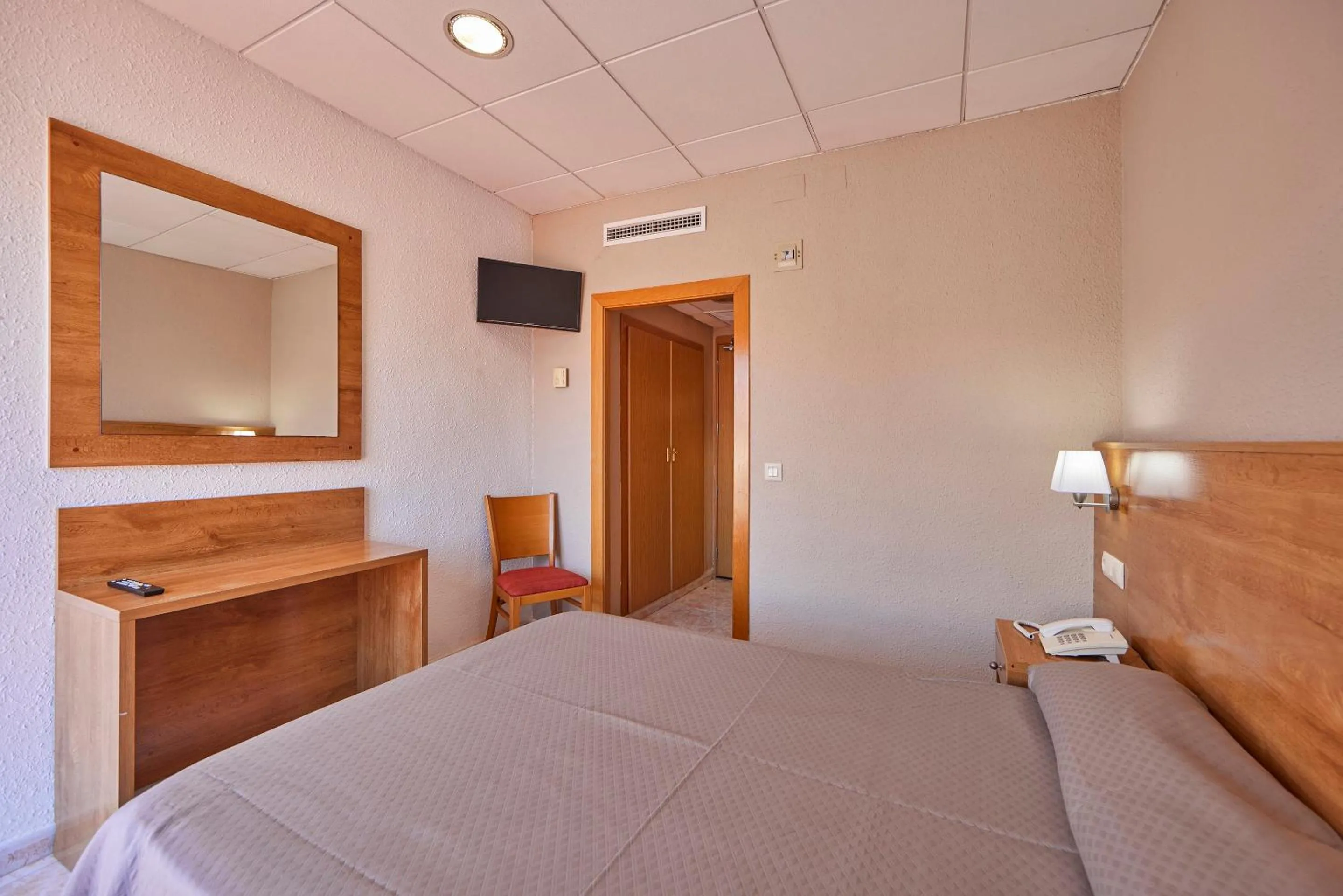 Double or Twin Room with Pool View in Ona Don Juan