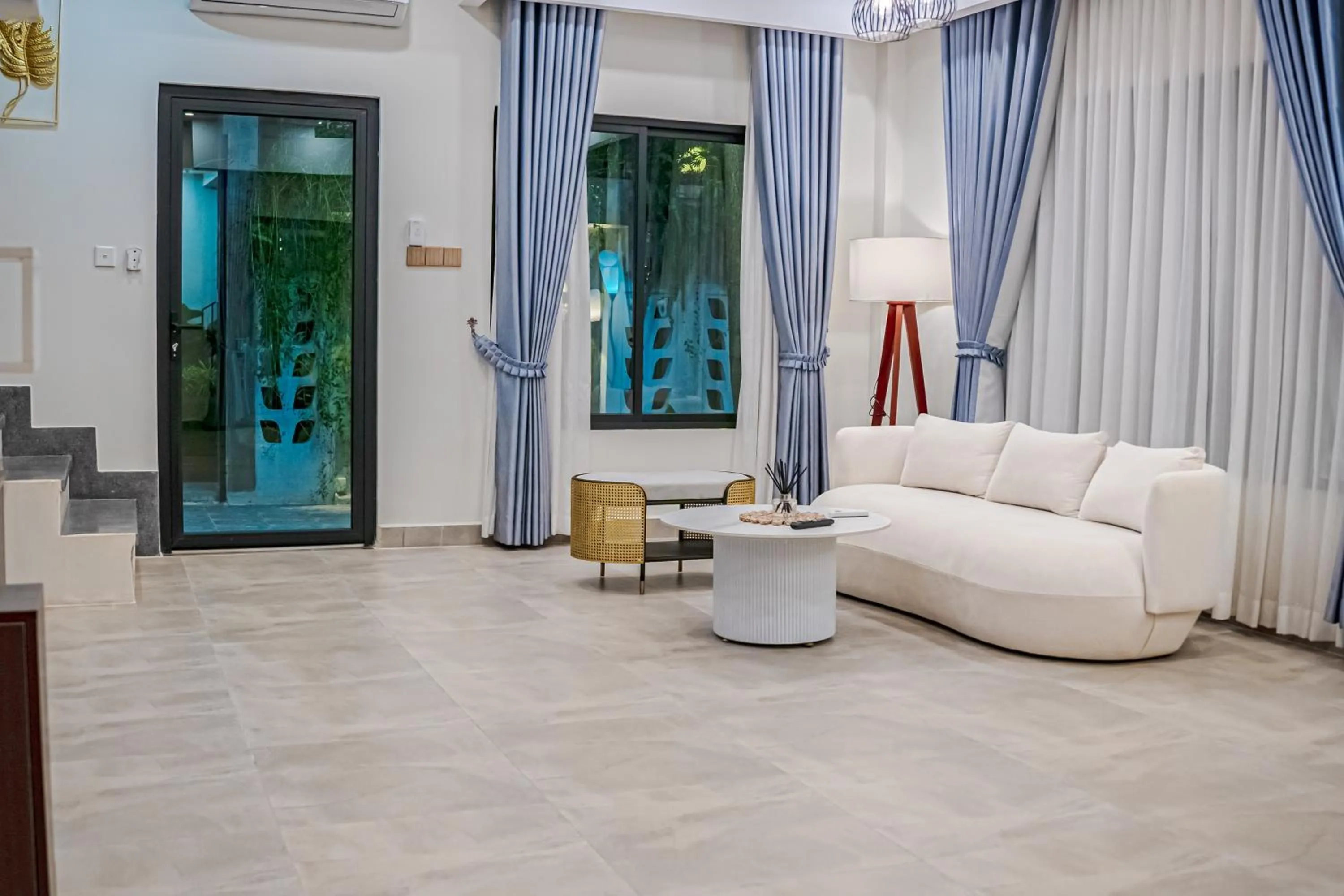 Private Villa with Garden and Terrace in Rainforest Hotel by NSUN