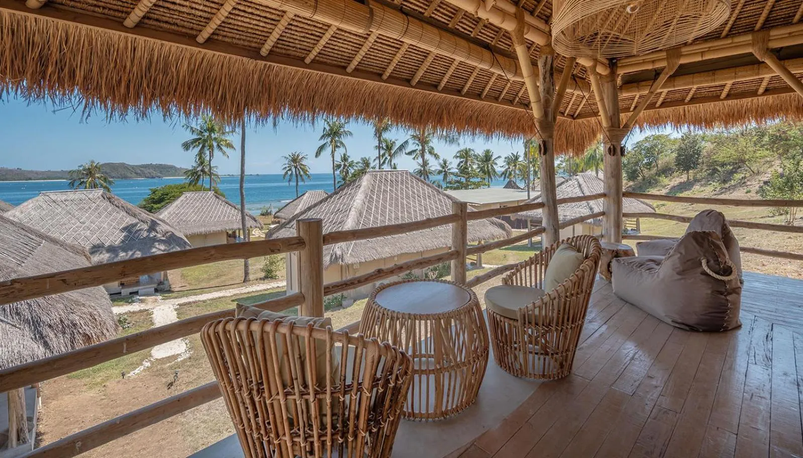 Panoramic Villa - Free return boat from Kores Harbor to Gili Asahan in Bleu MATHIS Gili Asahan