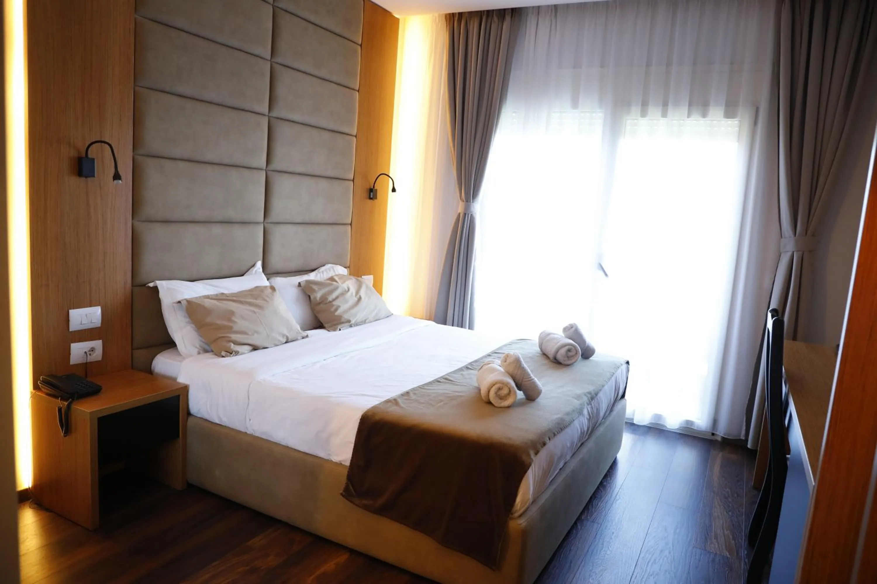 Deluxe Double Room with Balcony in Padel Olivia's Hill Resort