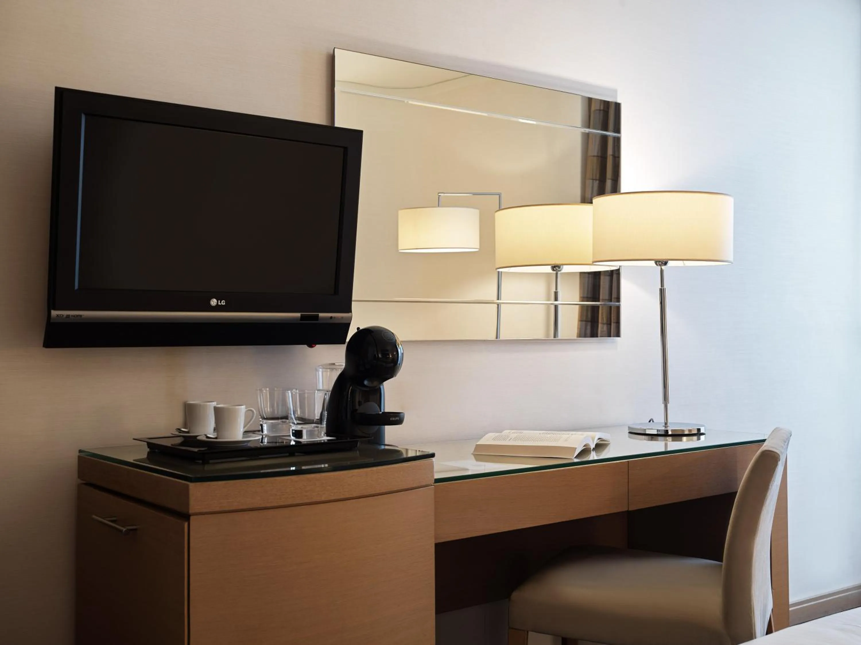 Superior Triple Room with City View in Galaxy Iraklio Hotel