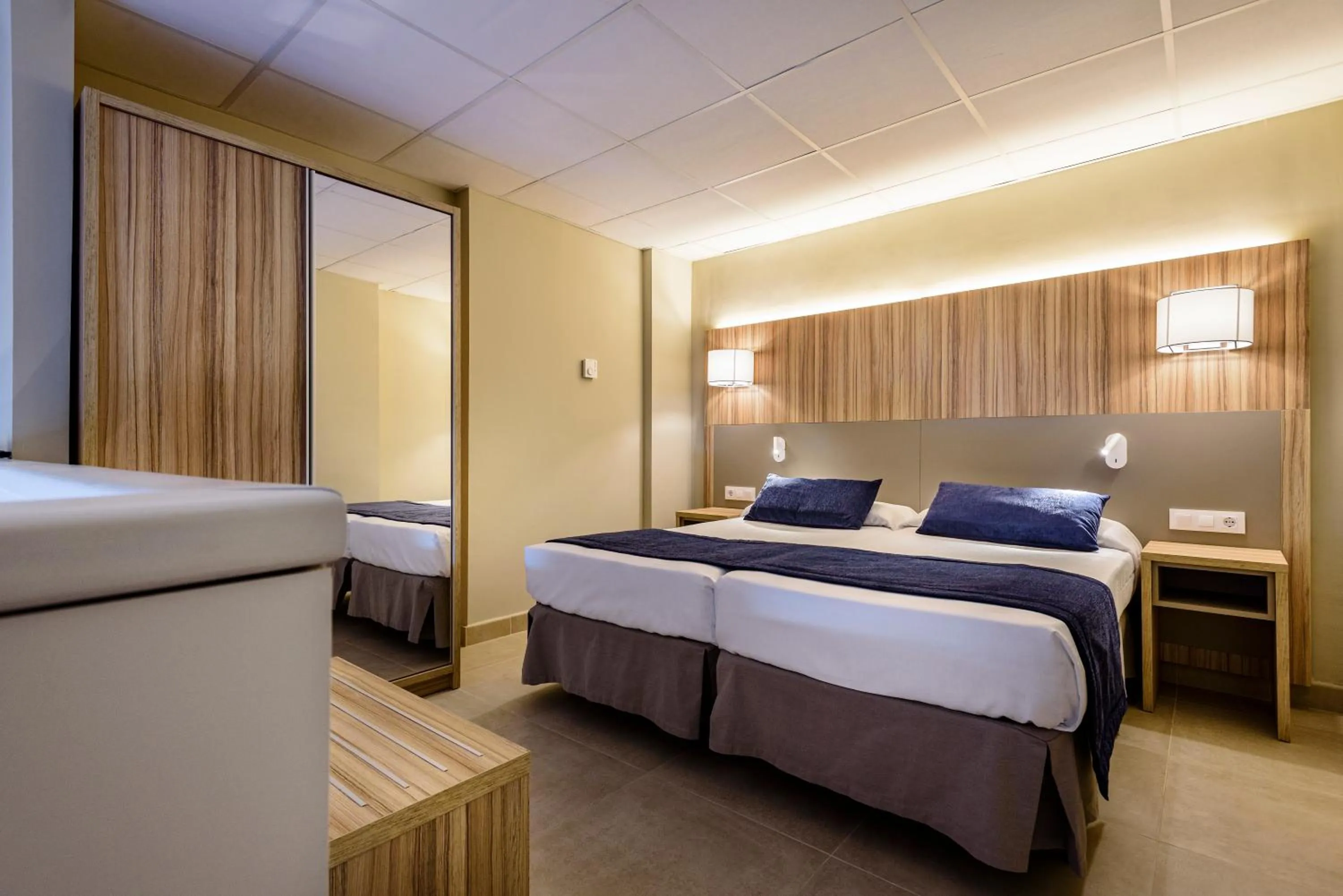 Duplex Quadruple Room in Estival Park Almaris