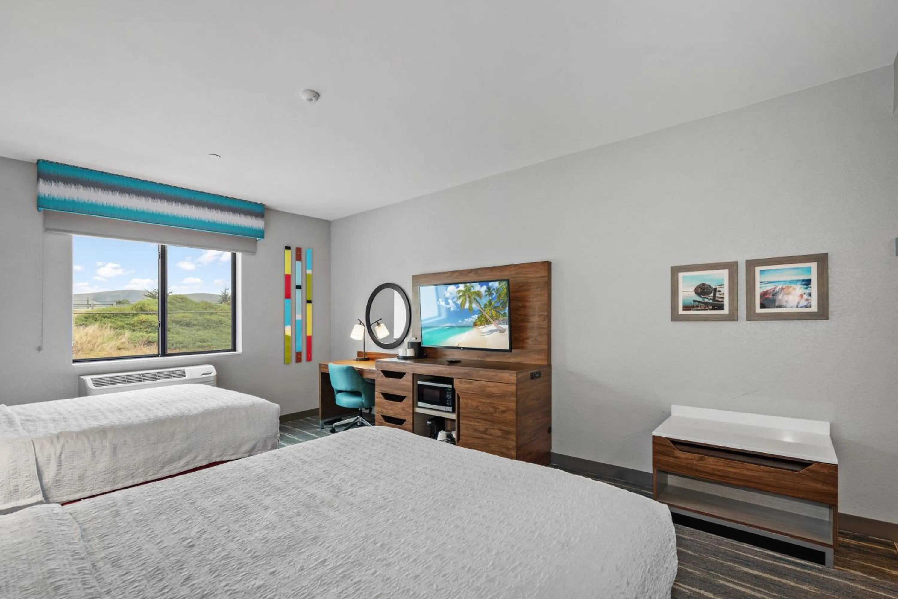 Queen Room with Two Queen Beds - Partial Ocean View in Hampton Inn Morro Bay