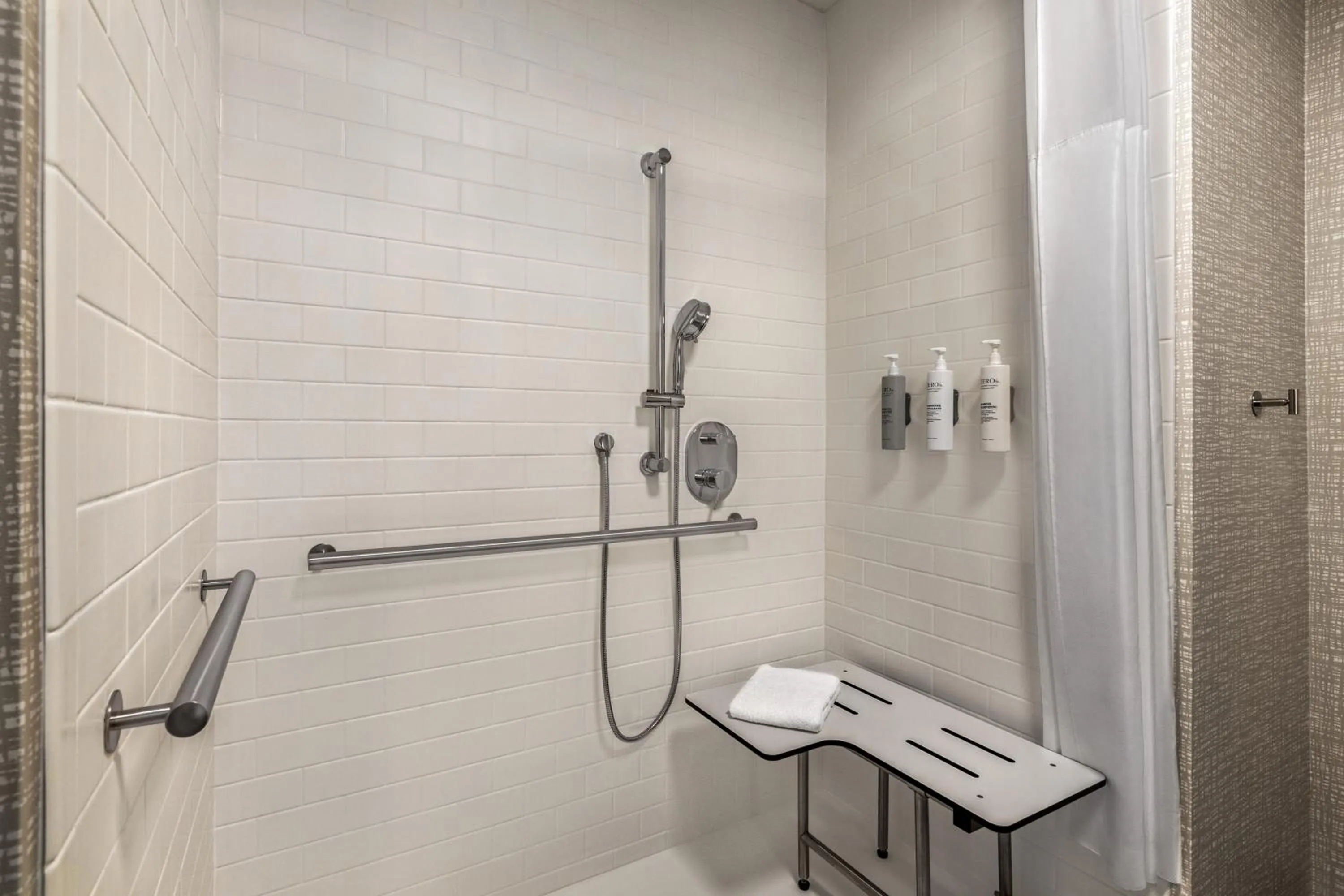 Queen Studio with Roll-In Shower - single occupancy - Disability Access in Hampton Inn & Suites San Mateo-San Francisco Airport