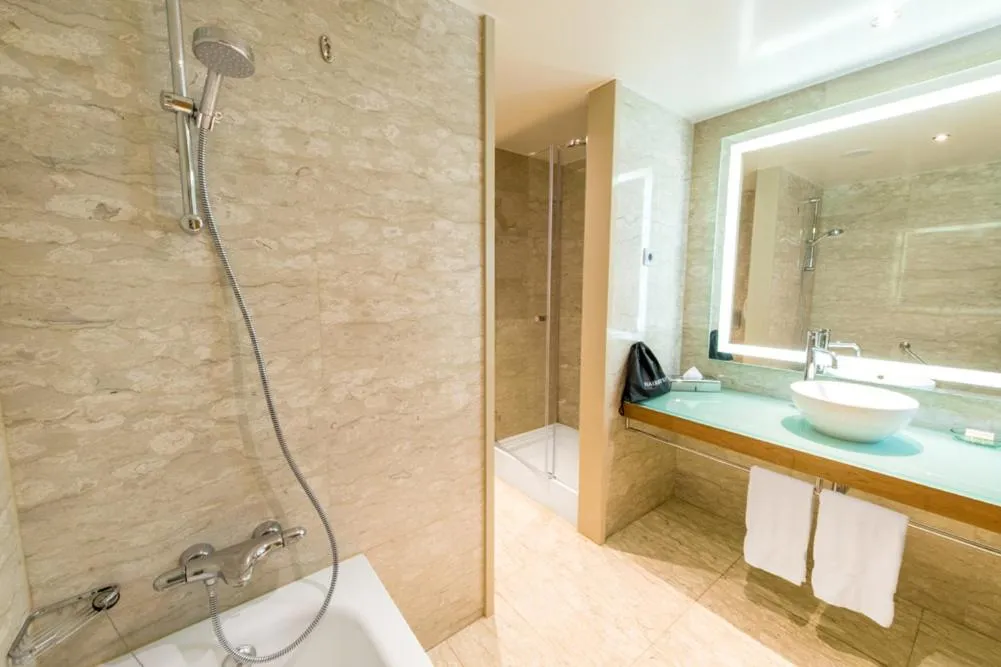 Executive Twin Room in Hilton Diagonal Mar Barcelona