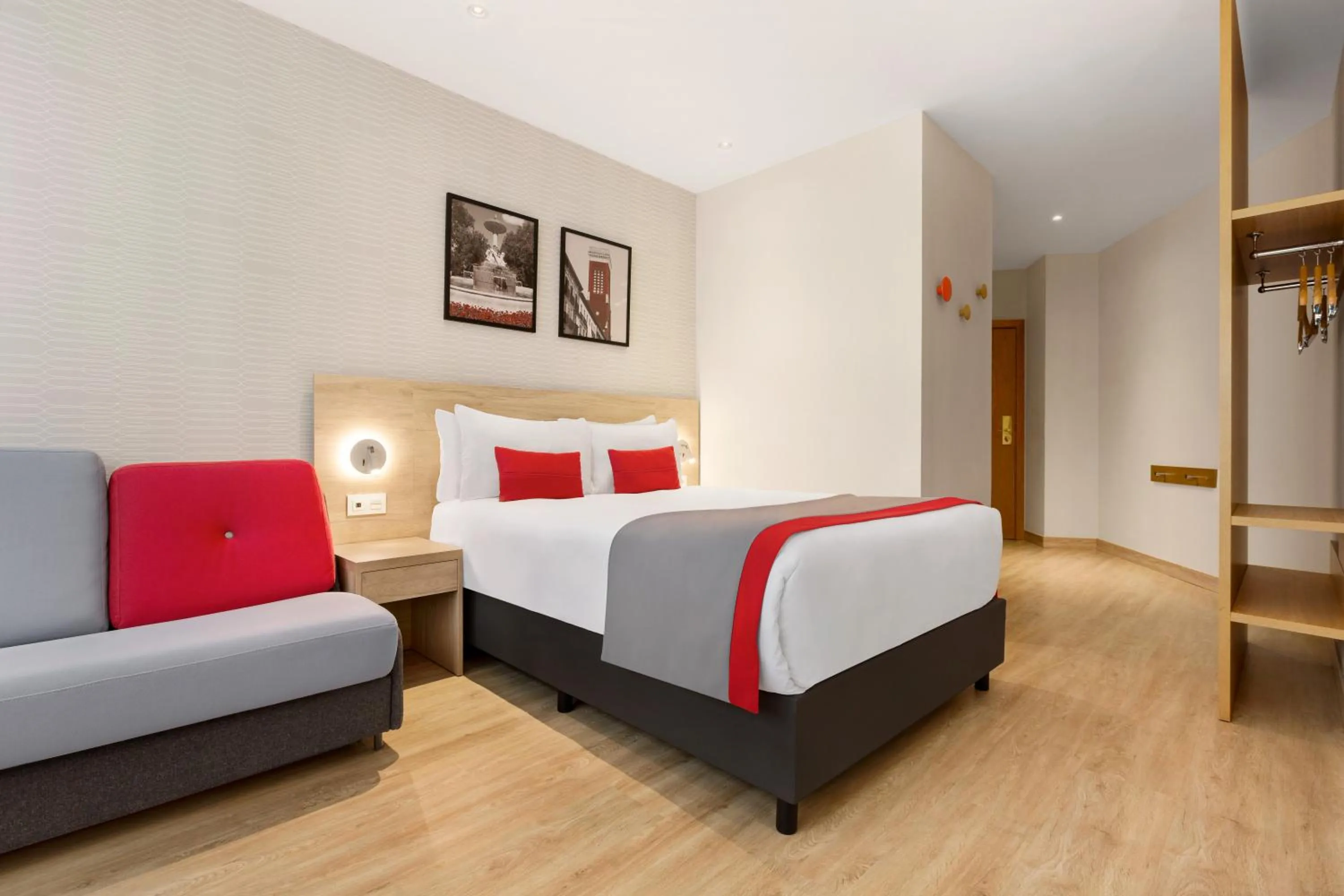 Double Room - Mobility Access in Ramada by Wyndham Madrid Tres Cantos