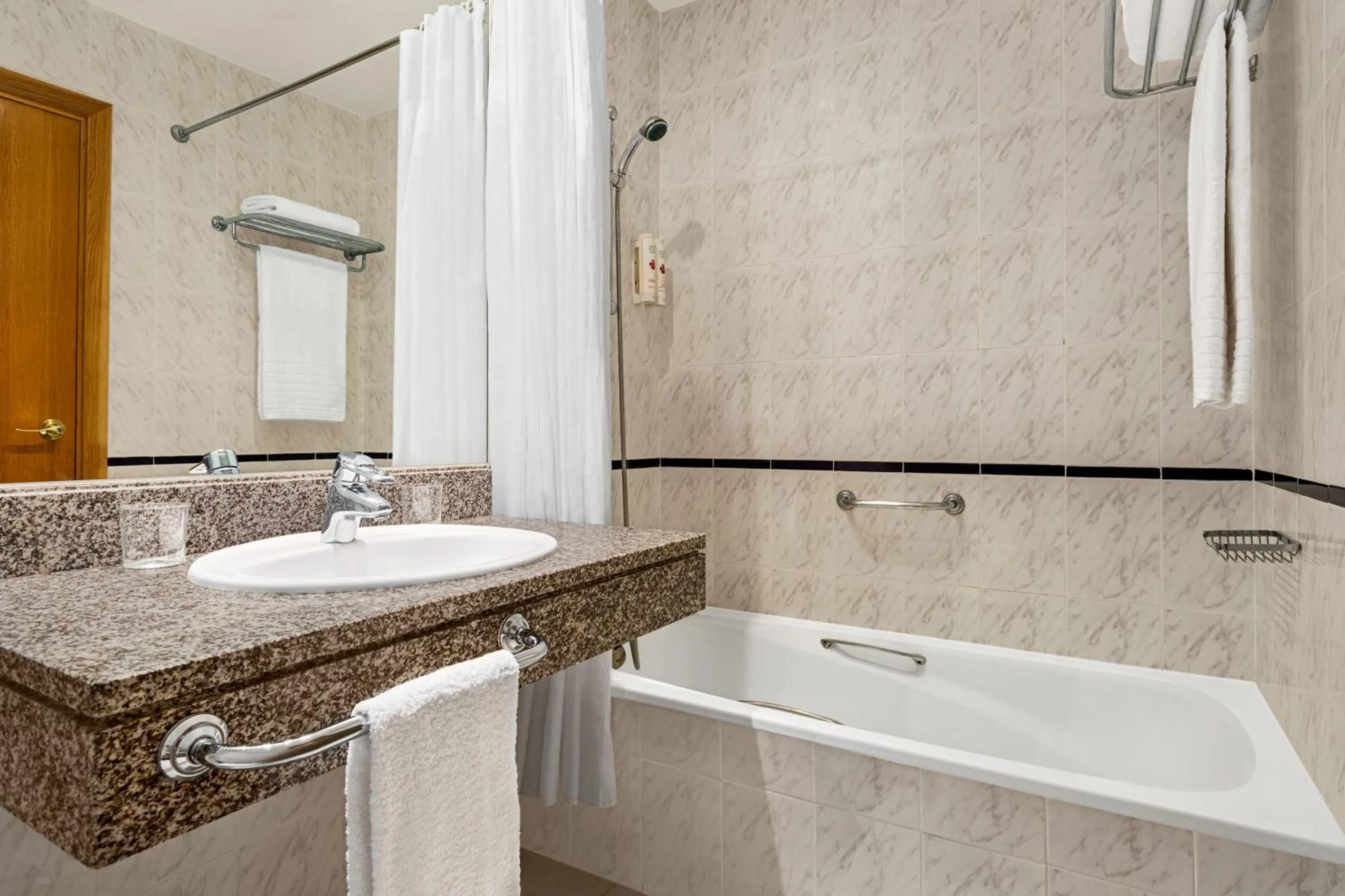 Family Room in Ramada by Wyndham Madrid Tres Cantos