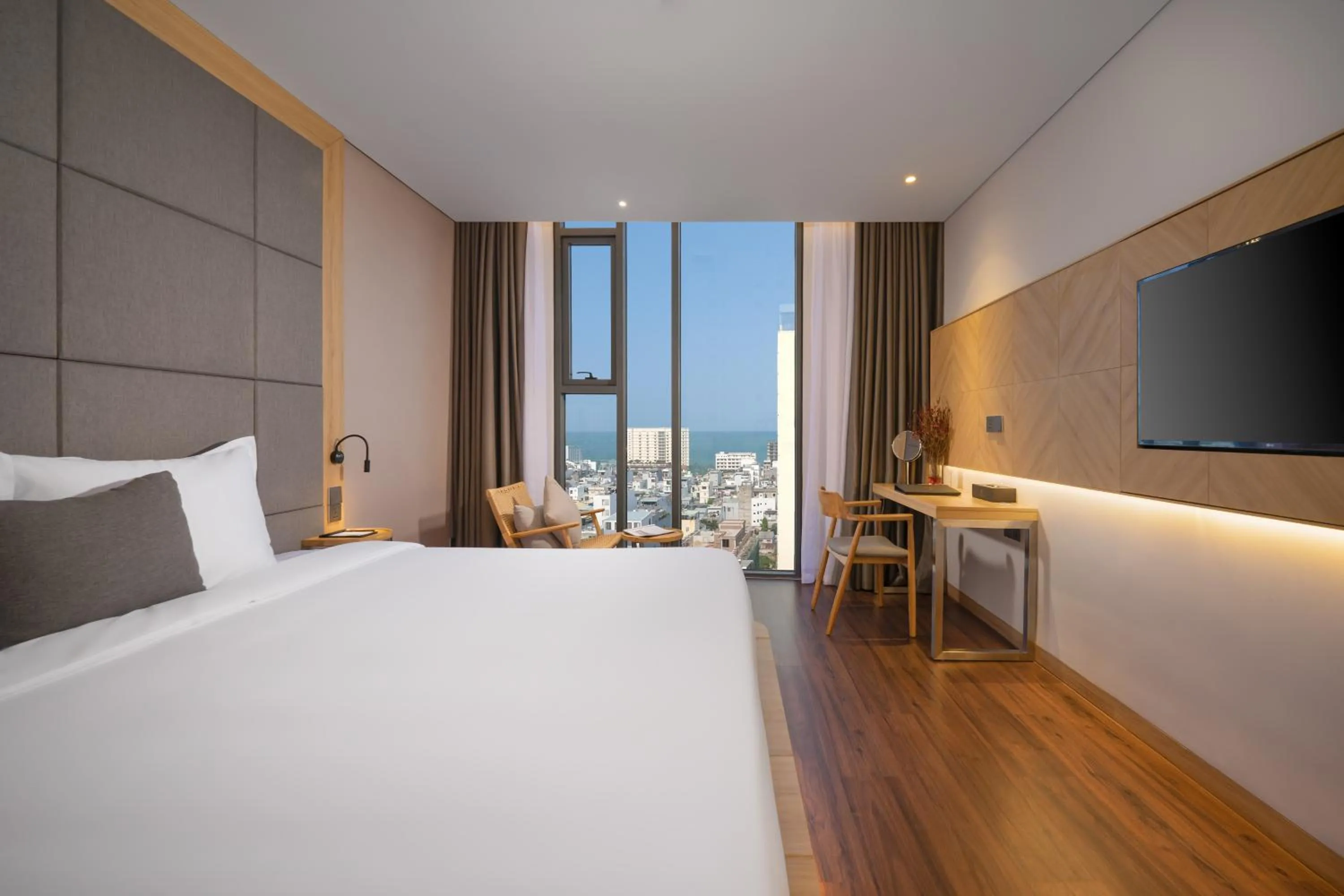 Deluxe Double with City View in Estrella Boutique Hotel