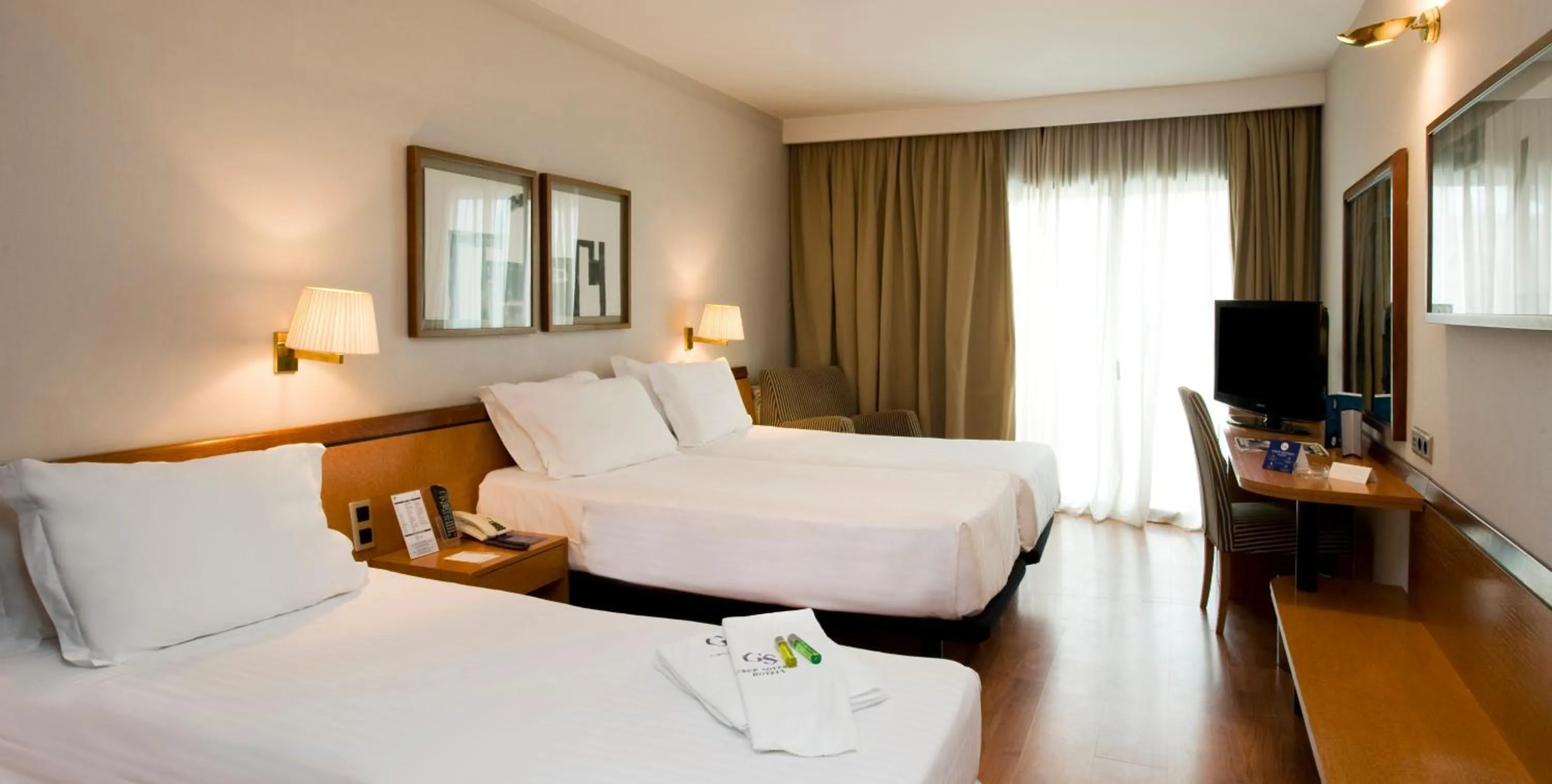Triple Room in Ciudad de Castelldefels