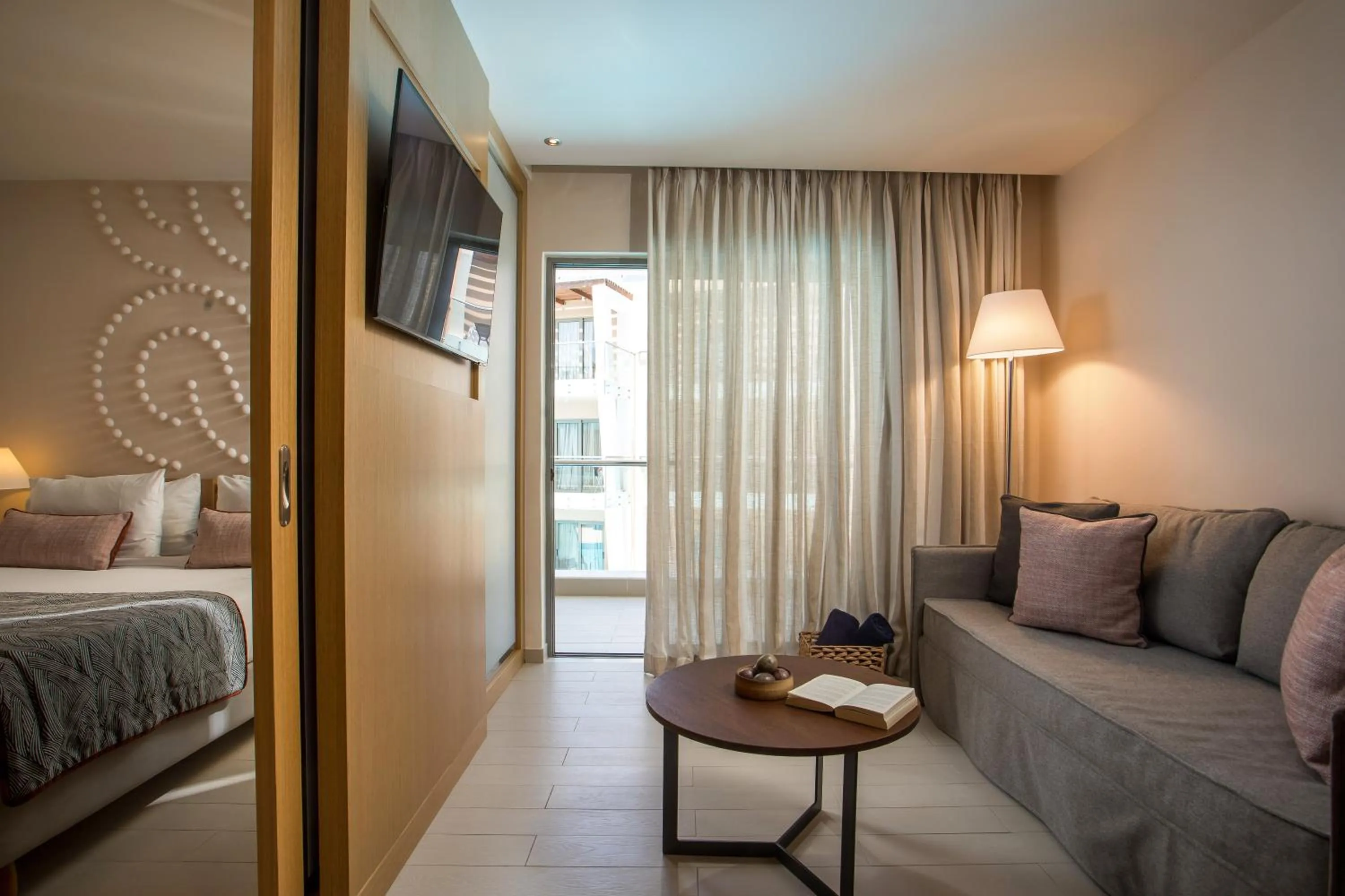 Bungalow with Pool View in Eden Roc Resort - All Inclusive