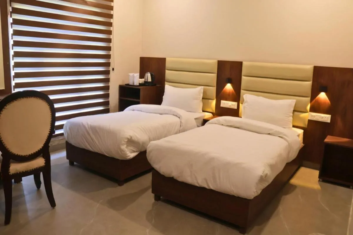 Deluxe Twin Room in 5 States Resort