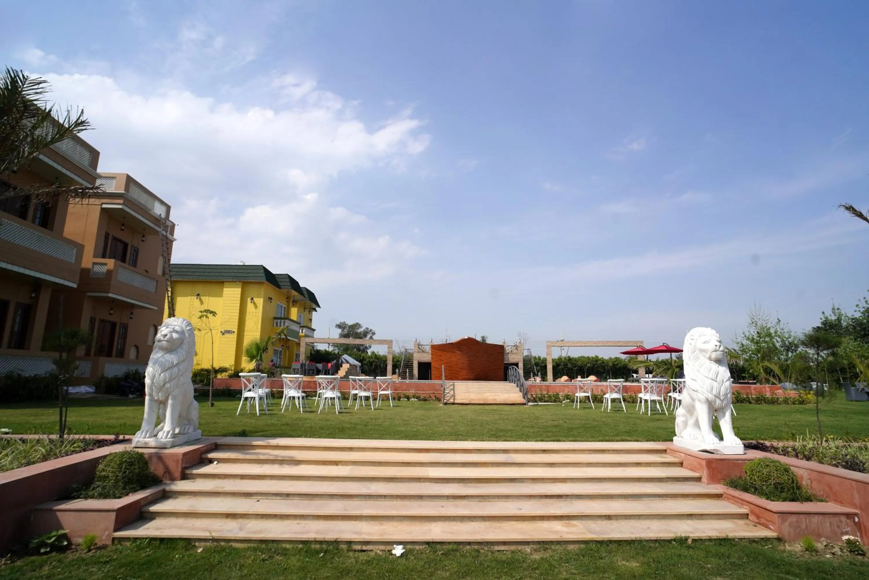 Suite in 5 States Resort