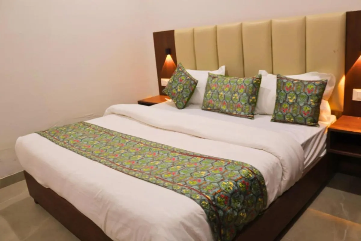 Deluxe Room in 5 States Resort