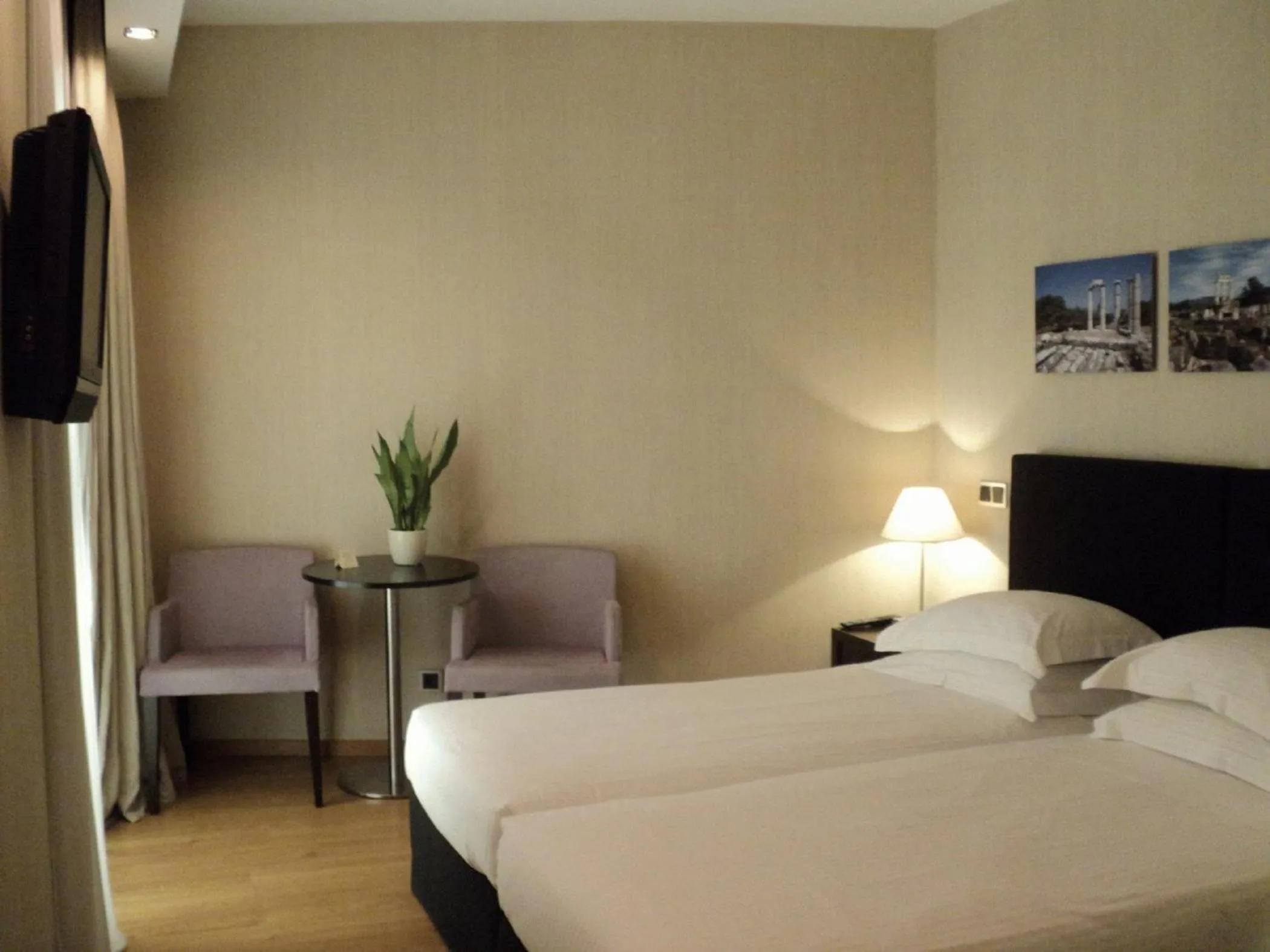 Standard Twin Room in The Athens Gate Hotel