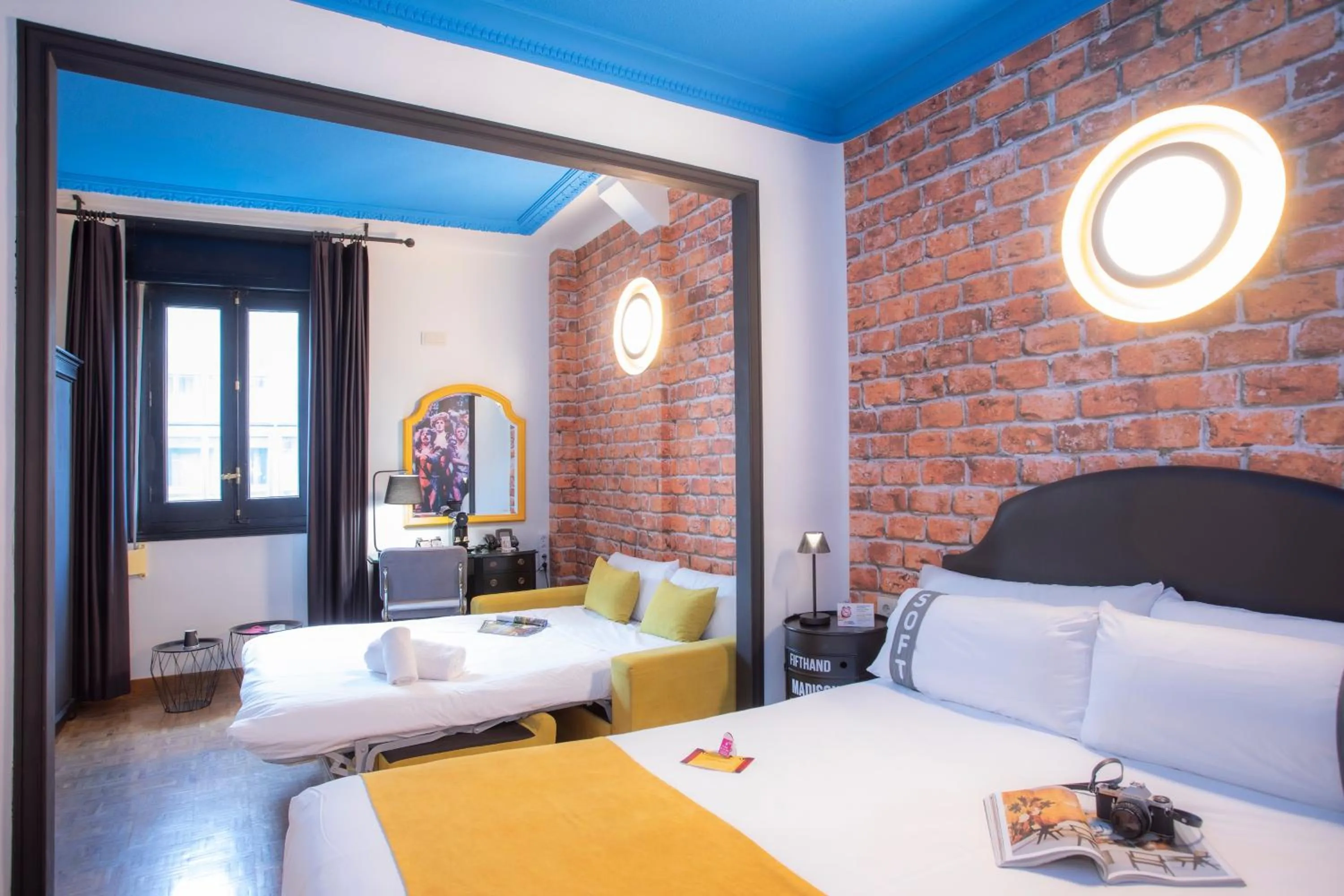 Triple Room in Casual del Teatro Madrid