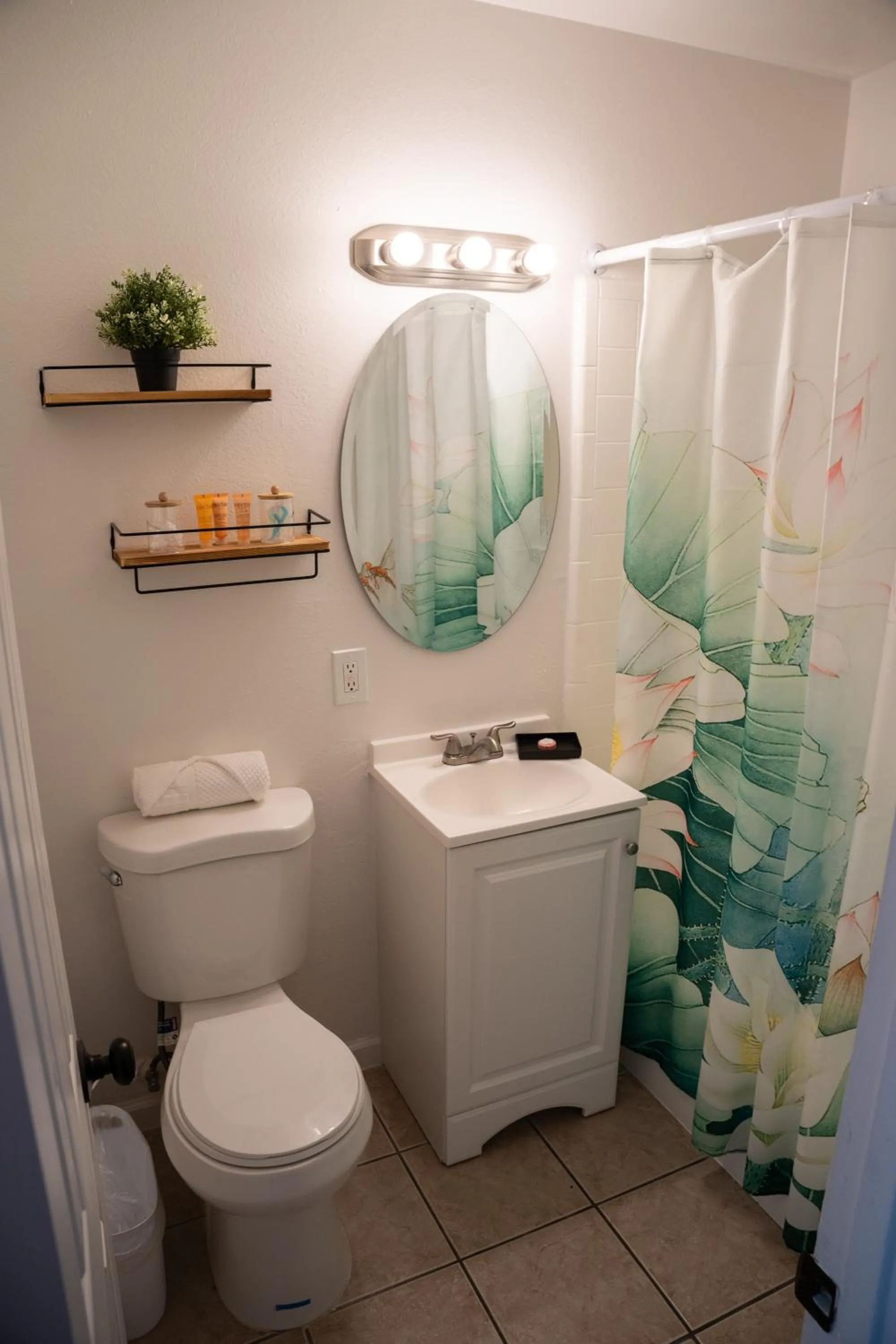 Deluxe Queen Room in Nirvana Hotel