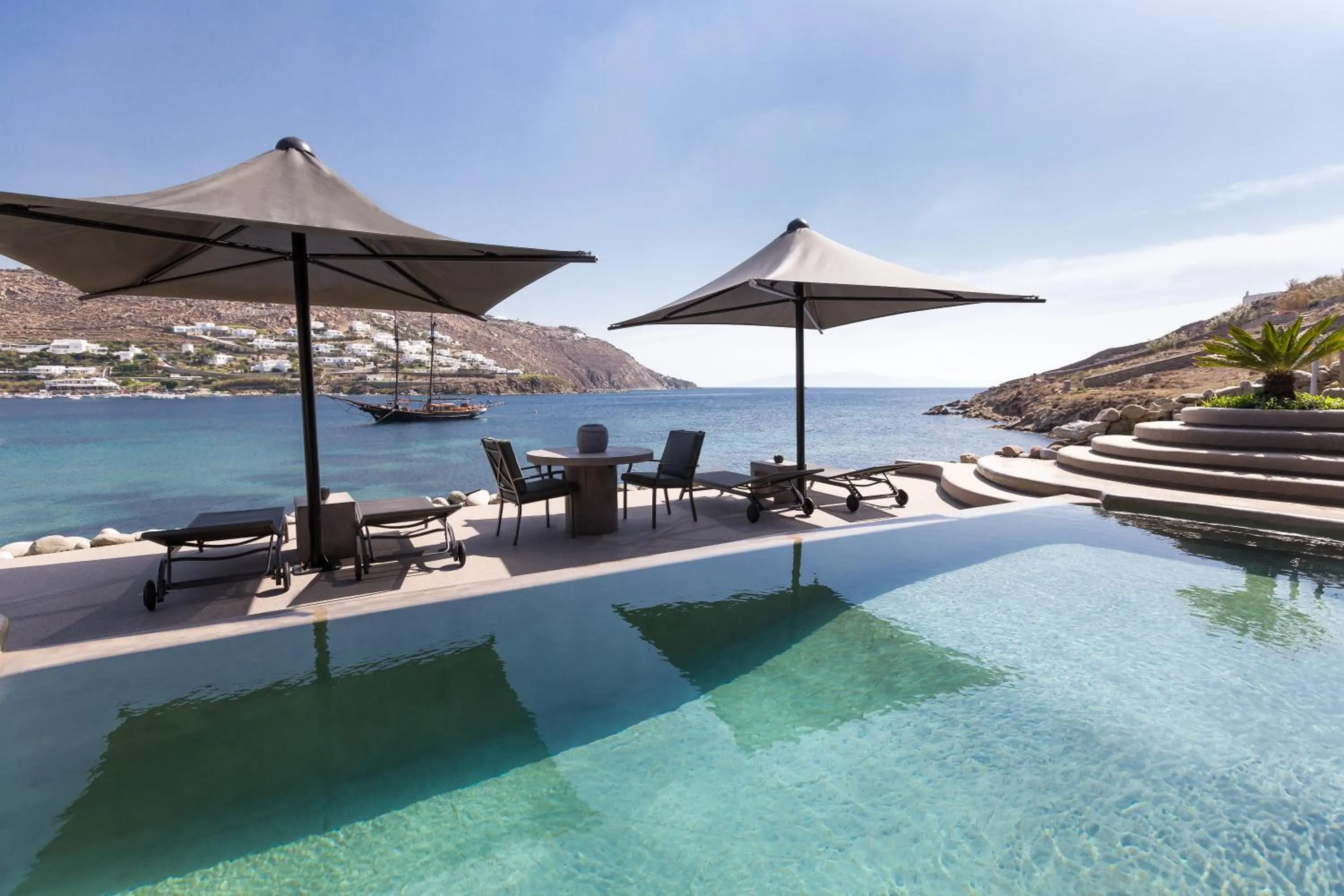 Hideaway Villa with Infinity Private Pool in Kivotos Mykonos - Preferred Hotels & Resorts
