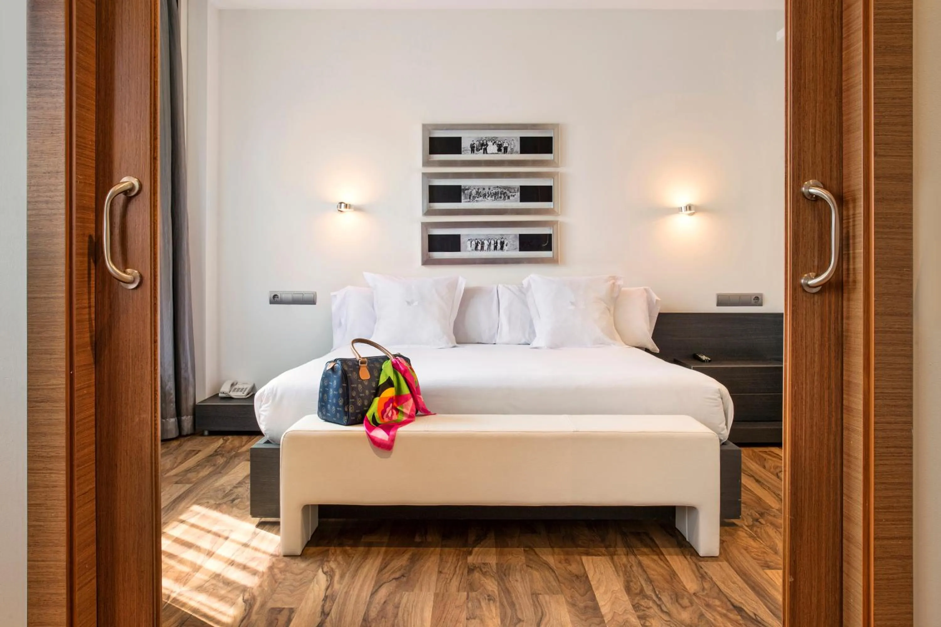 Junior Suite in AZZ Valencia Táctica Hotel