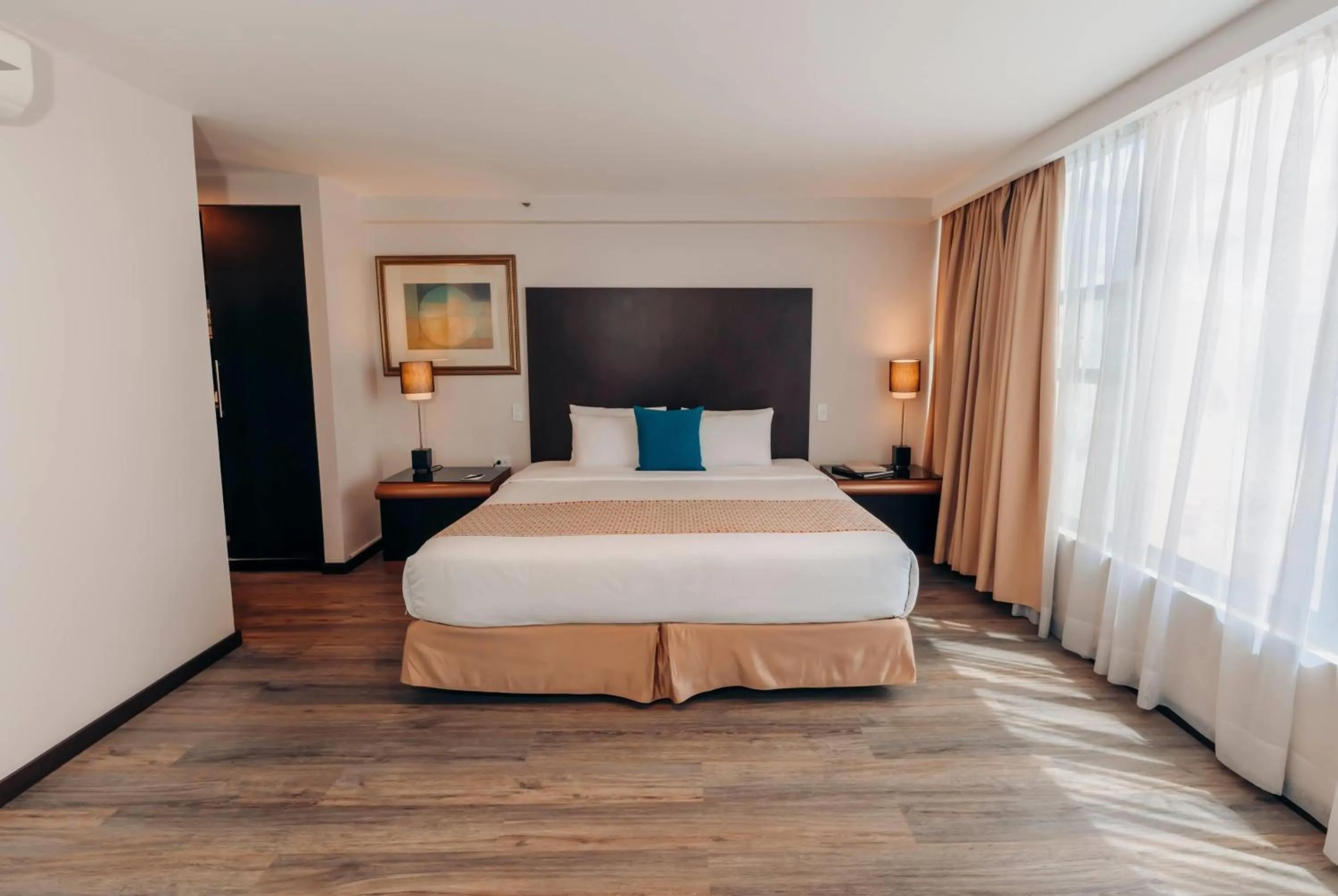 King Suite - Non-Smoking in La Quinta by Wyndham Quito