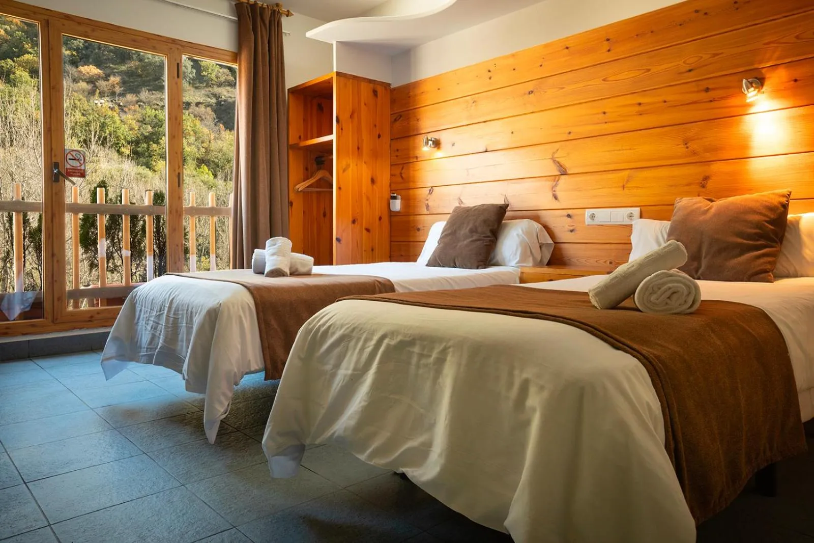 Single Room in Hotel Restaurant Les Brases