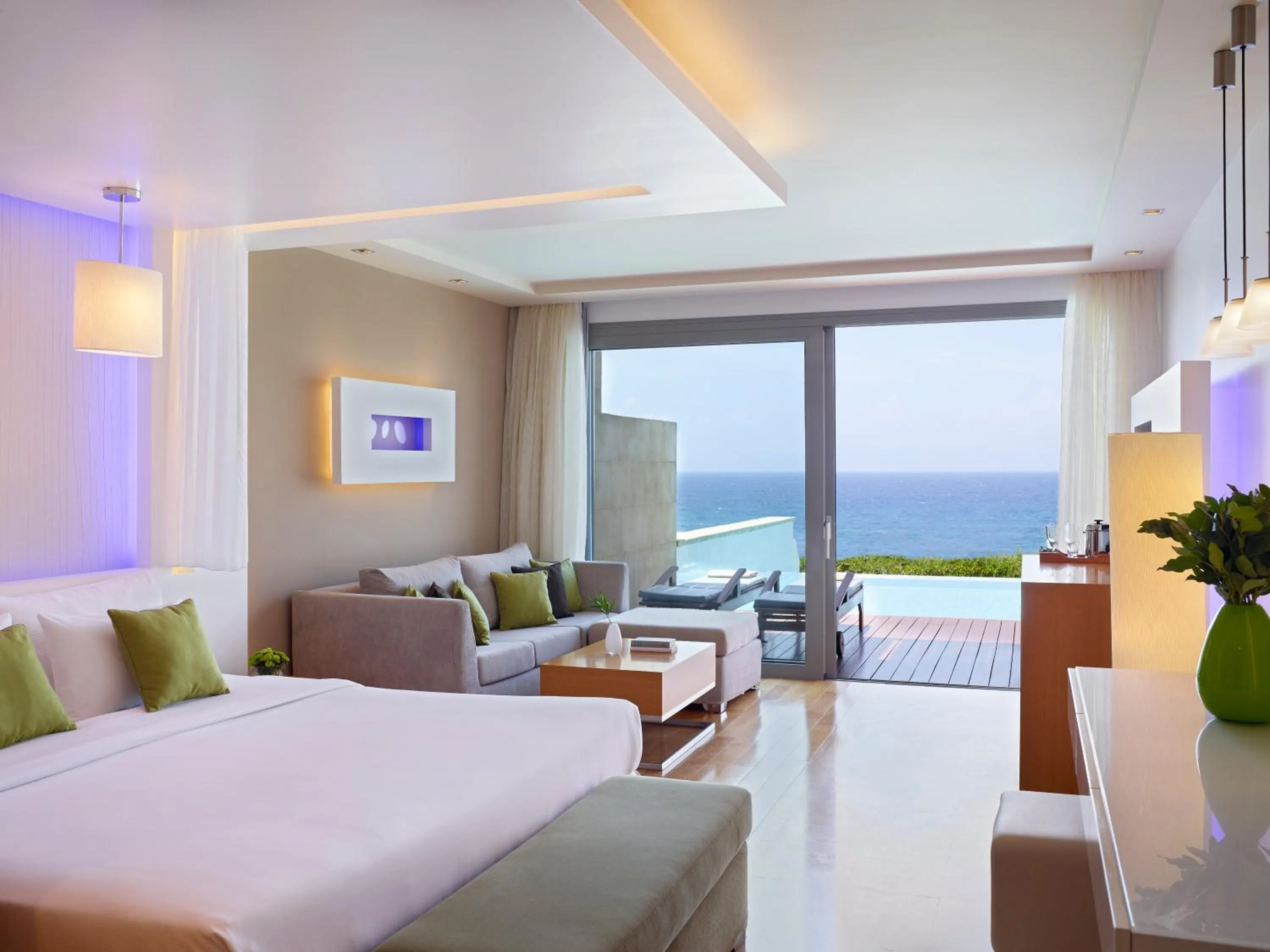 Amus Suite with Private Pool Sea View in Rhodes Bay Hotel & Spa