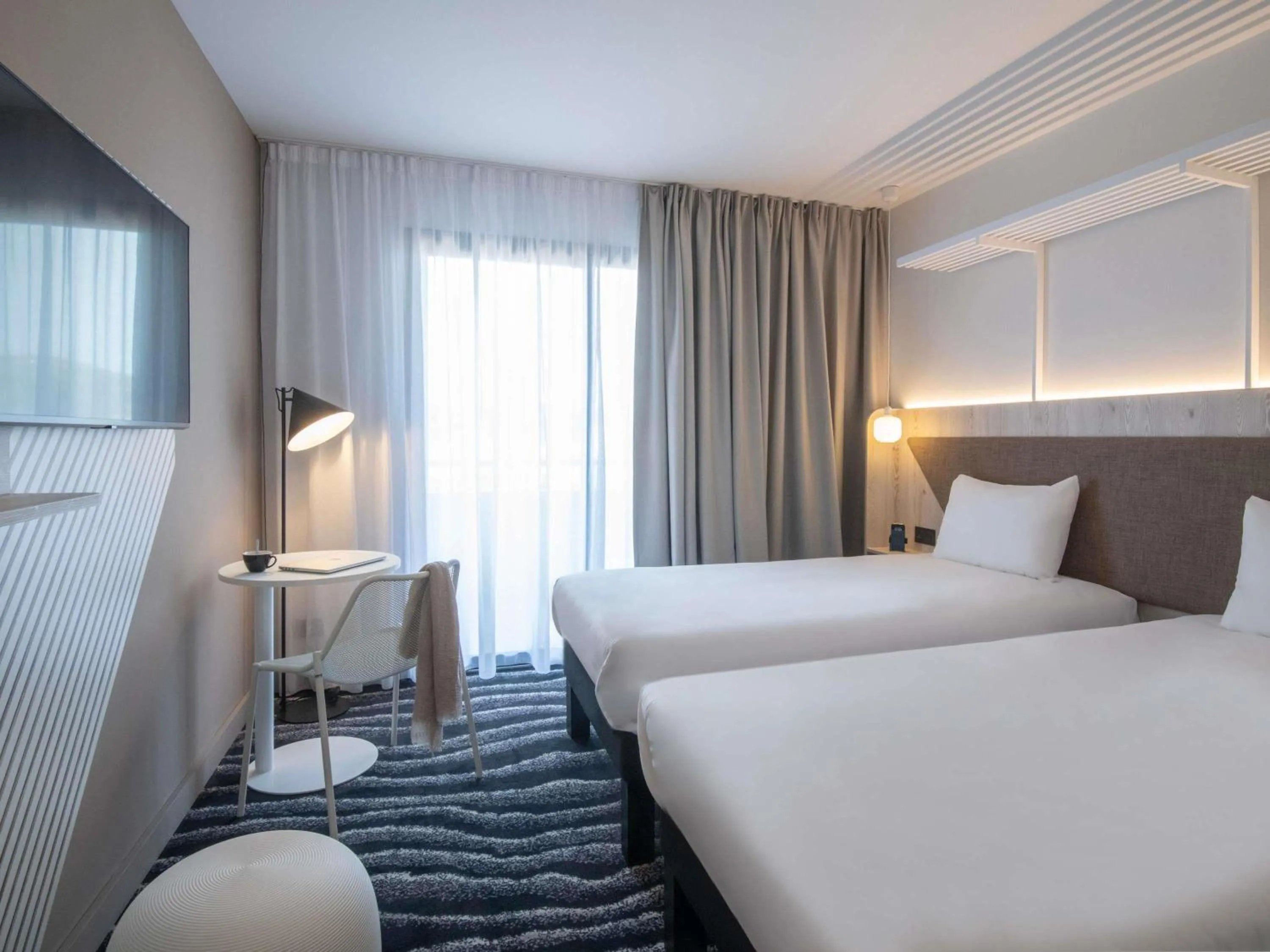 Standard Twin Room with Balcony in ibis Styles Porto Vecchio