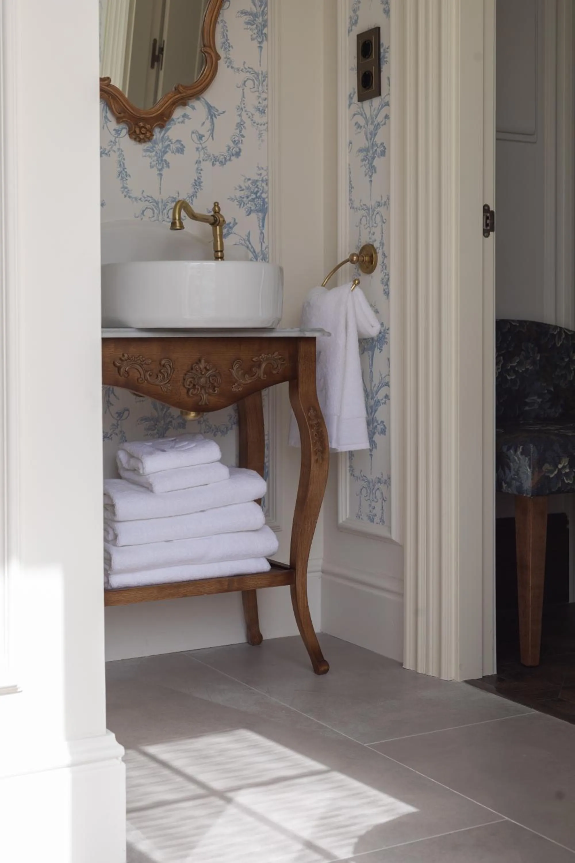 Deluxe Room with Jacuzzi on the Terrace in Hotel Luze Boutique San Sebastian