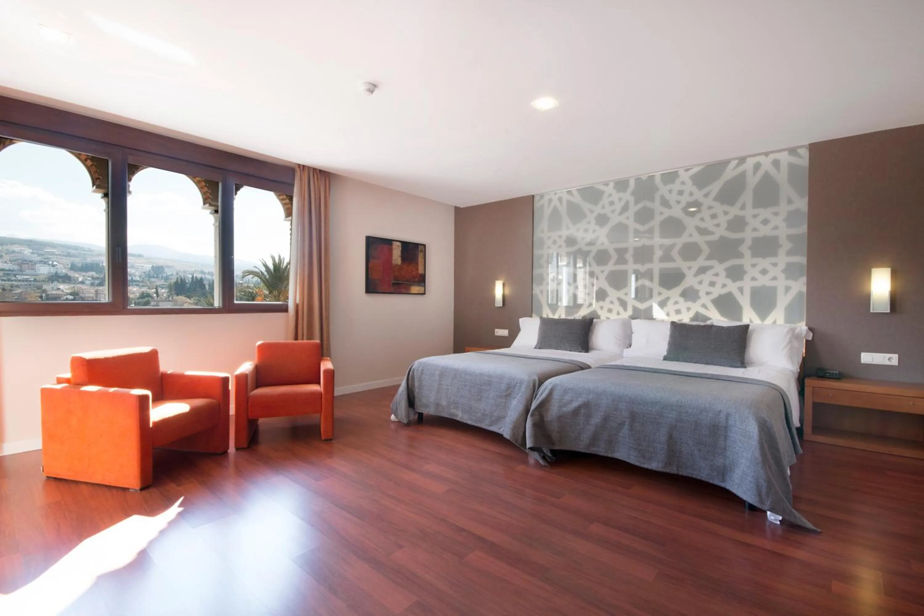 Suite in Hotel Granada Palace