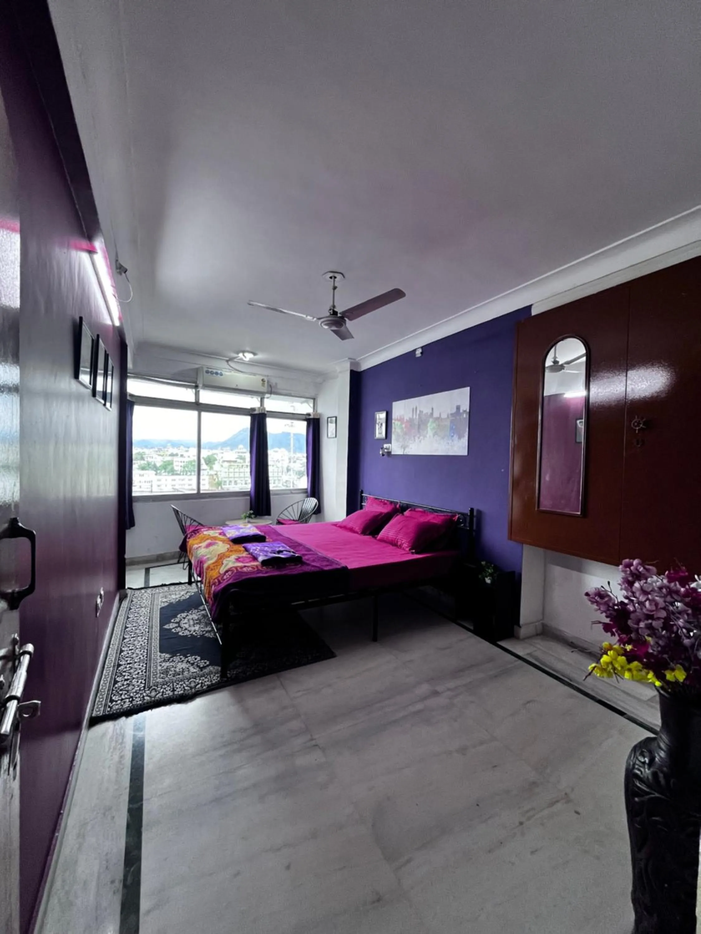 King Room with Lake View in Tamasha Udaipur